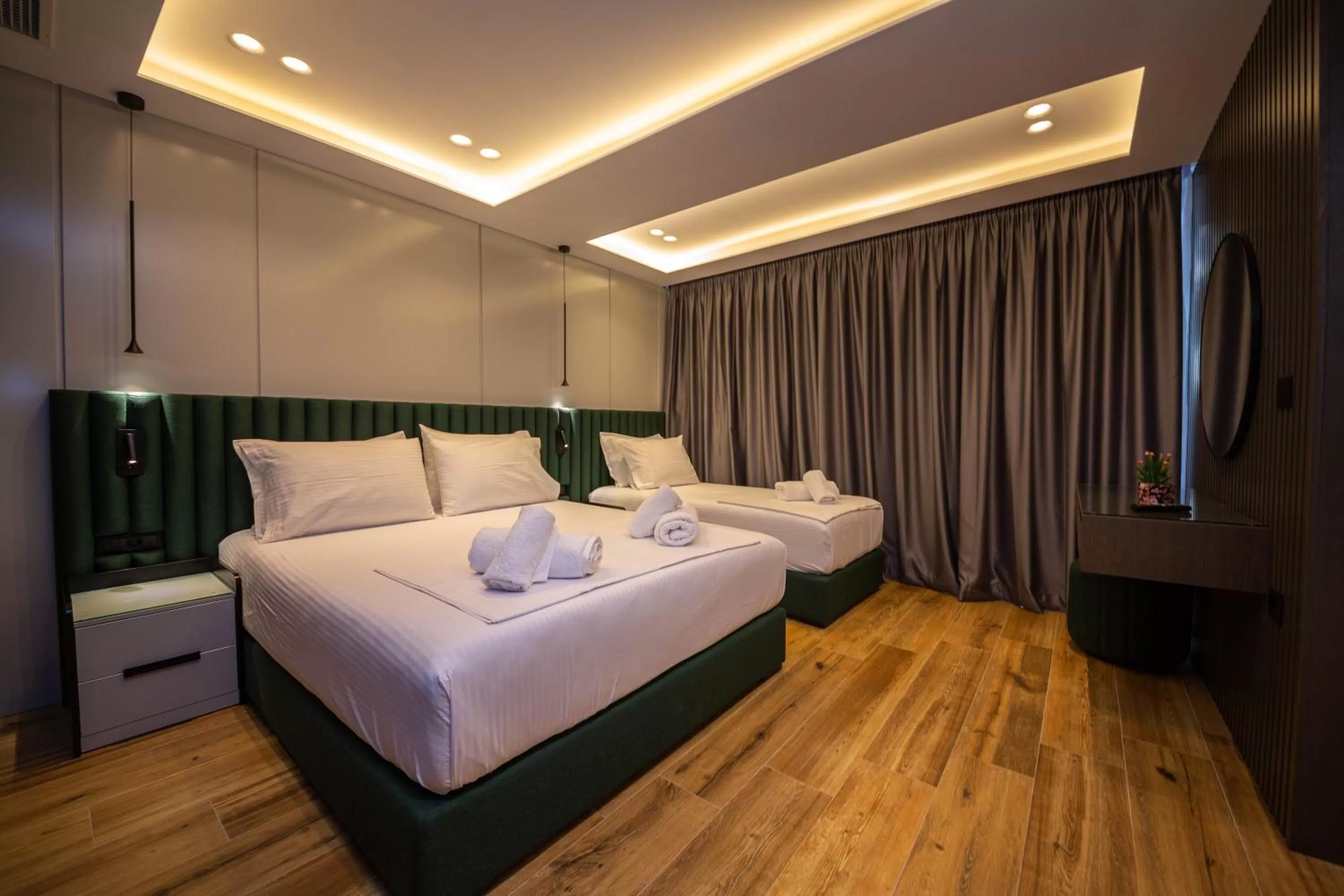 Bedroom, Bed in Hotel Lili-1