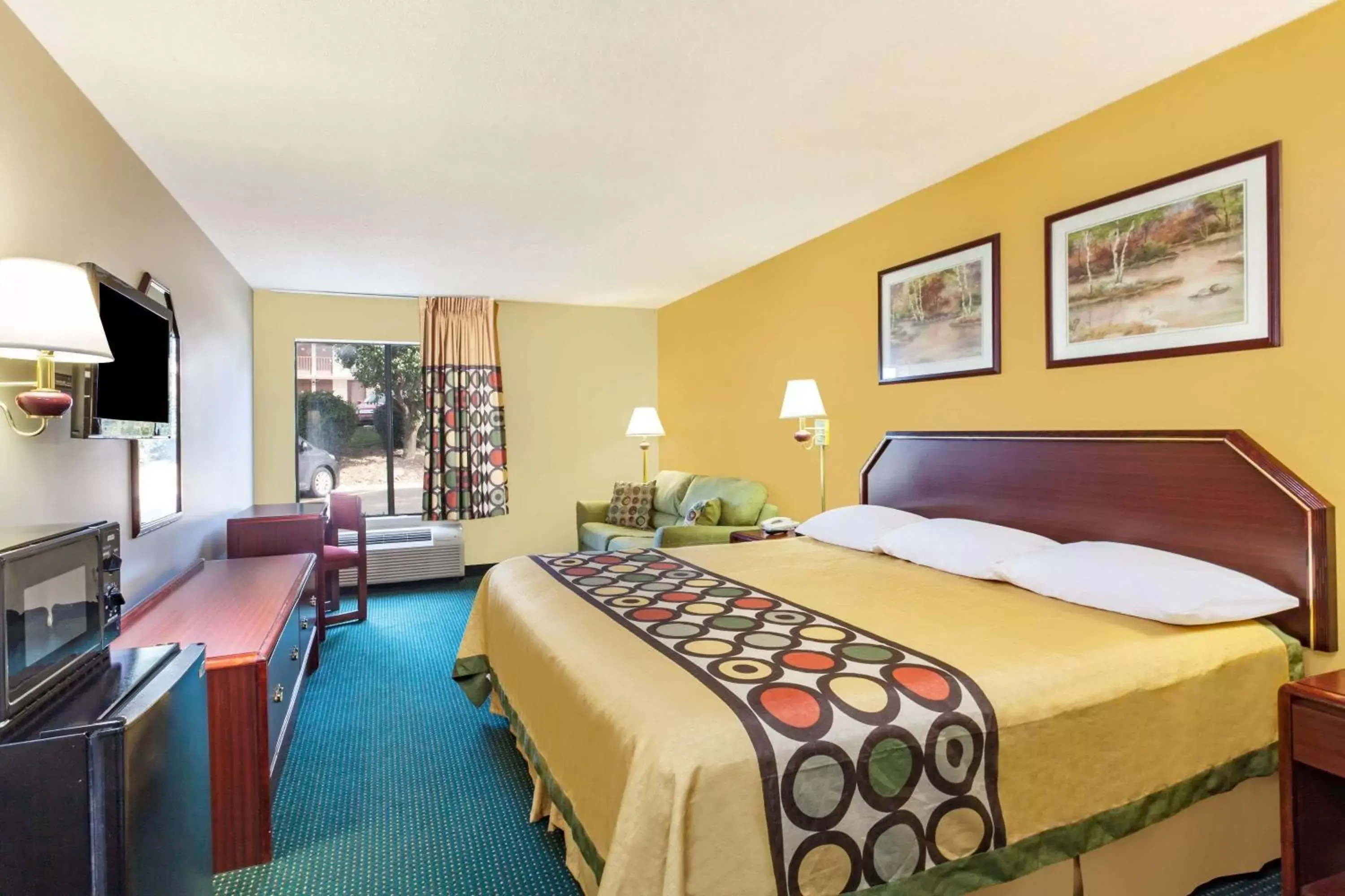 King Room - Non-Smoking in Super 8 by Wyndham Morristown/South King Room - Non-Smoking in Super 8 by Wyndham Morristown/South