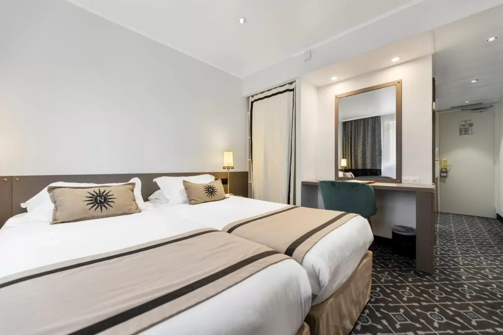 Twin Room in Napoleon Twin Room in Napoleon