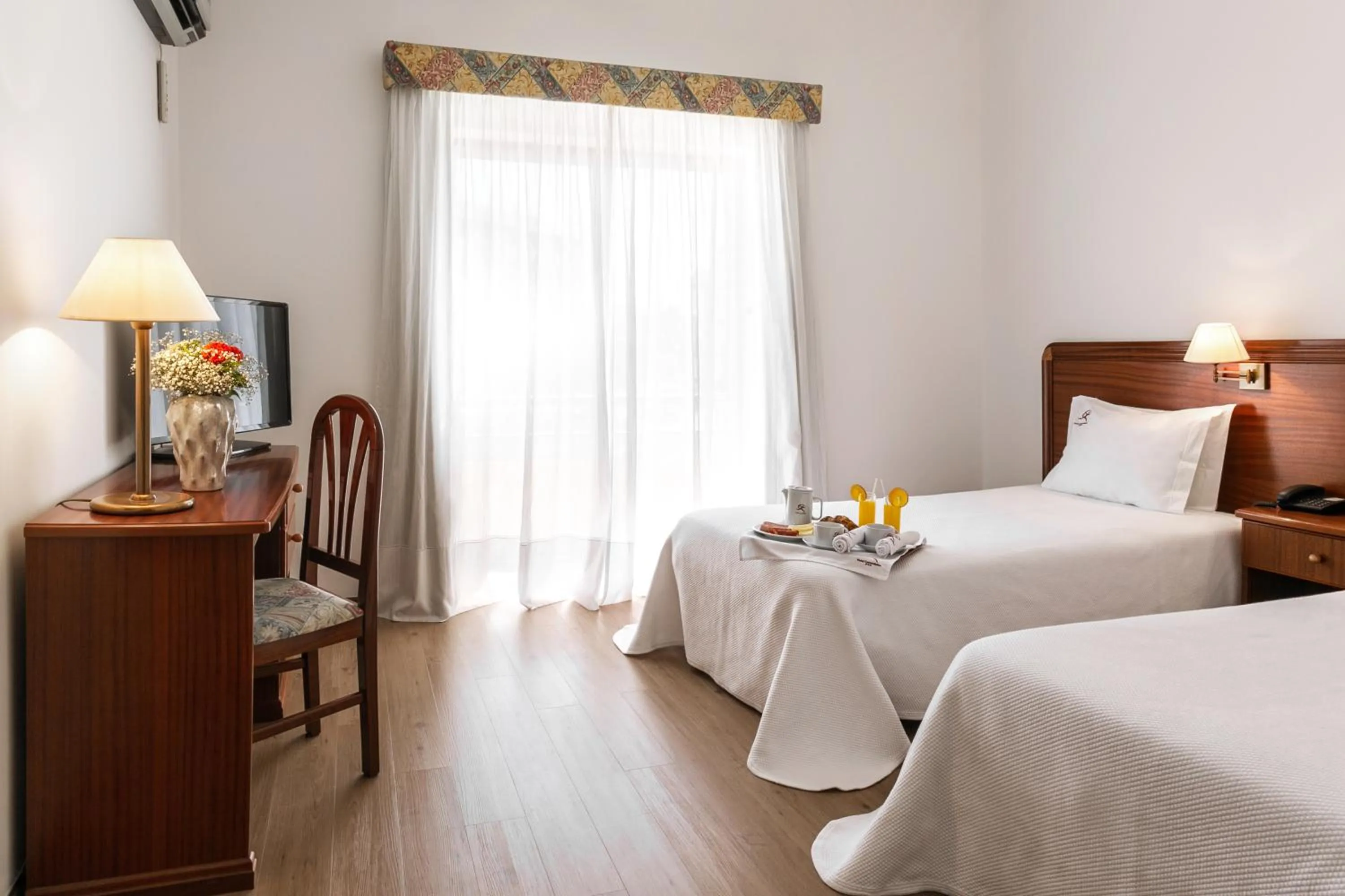 Area and facilities, Bed in Hotel Comendador