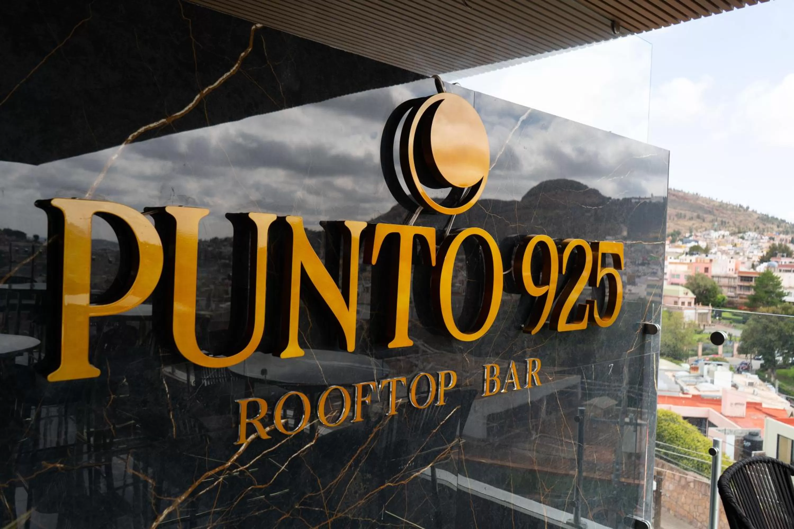 Restaurant/places to eat in Casa Cuarzo Hotel Boutique