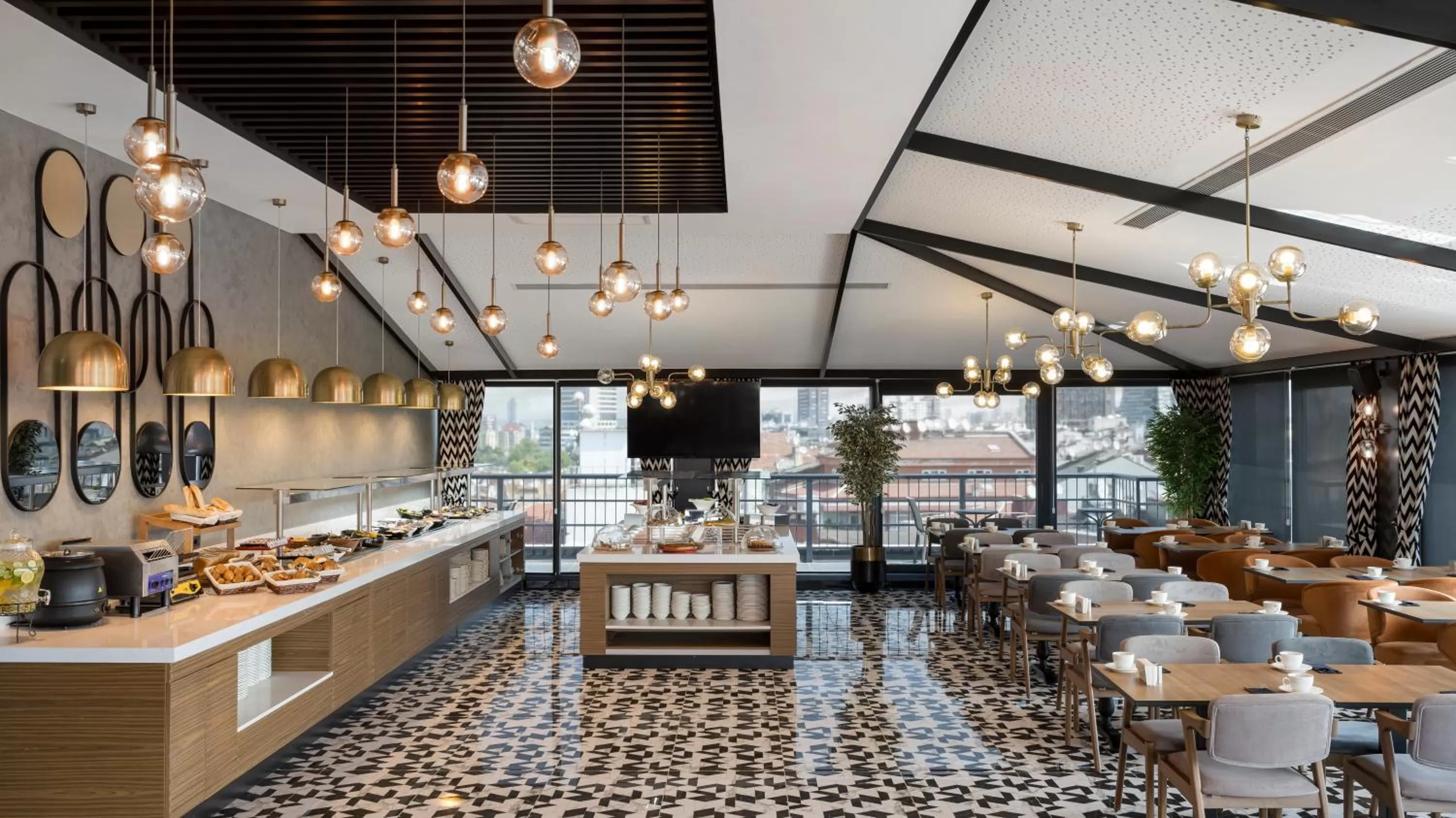 Restaurant/places to eat in Ramada Encore by Wyndham Istanbul Sisli