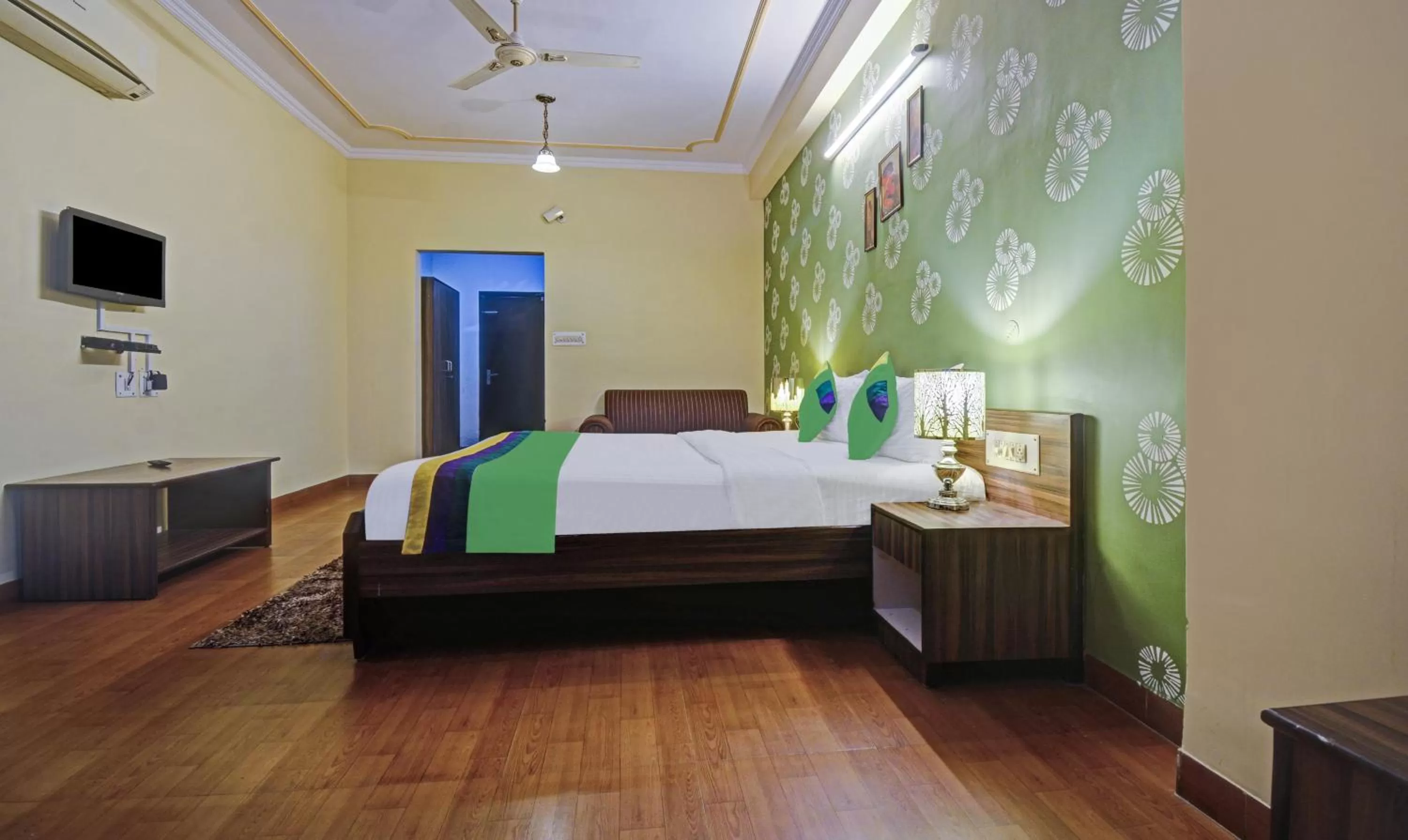 Bedroom, Bed in Treebo New Rockwell Vivek Vihar