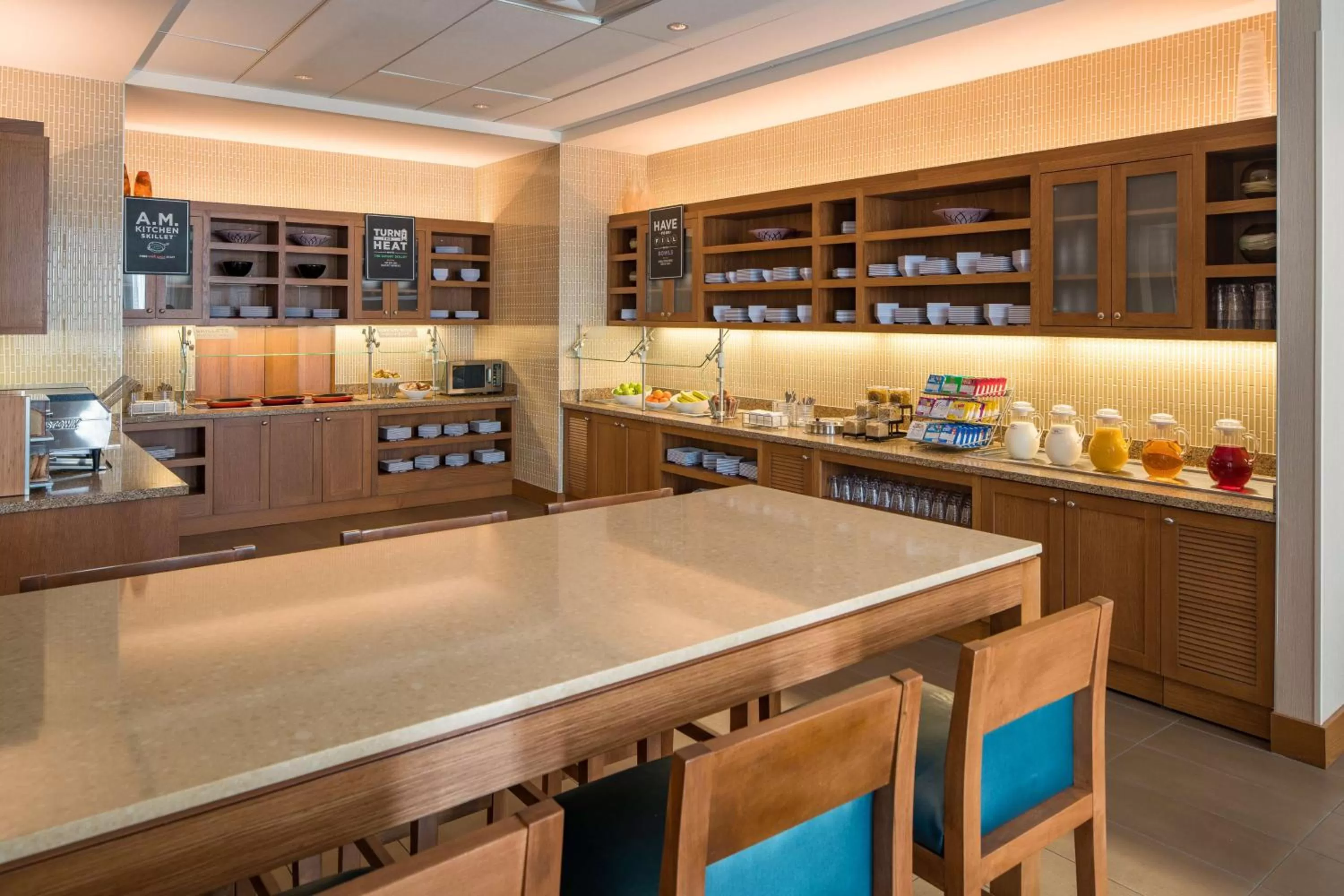 Restaurant/places to eat in Hyatt Place Houston Galleria