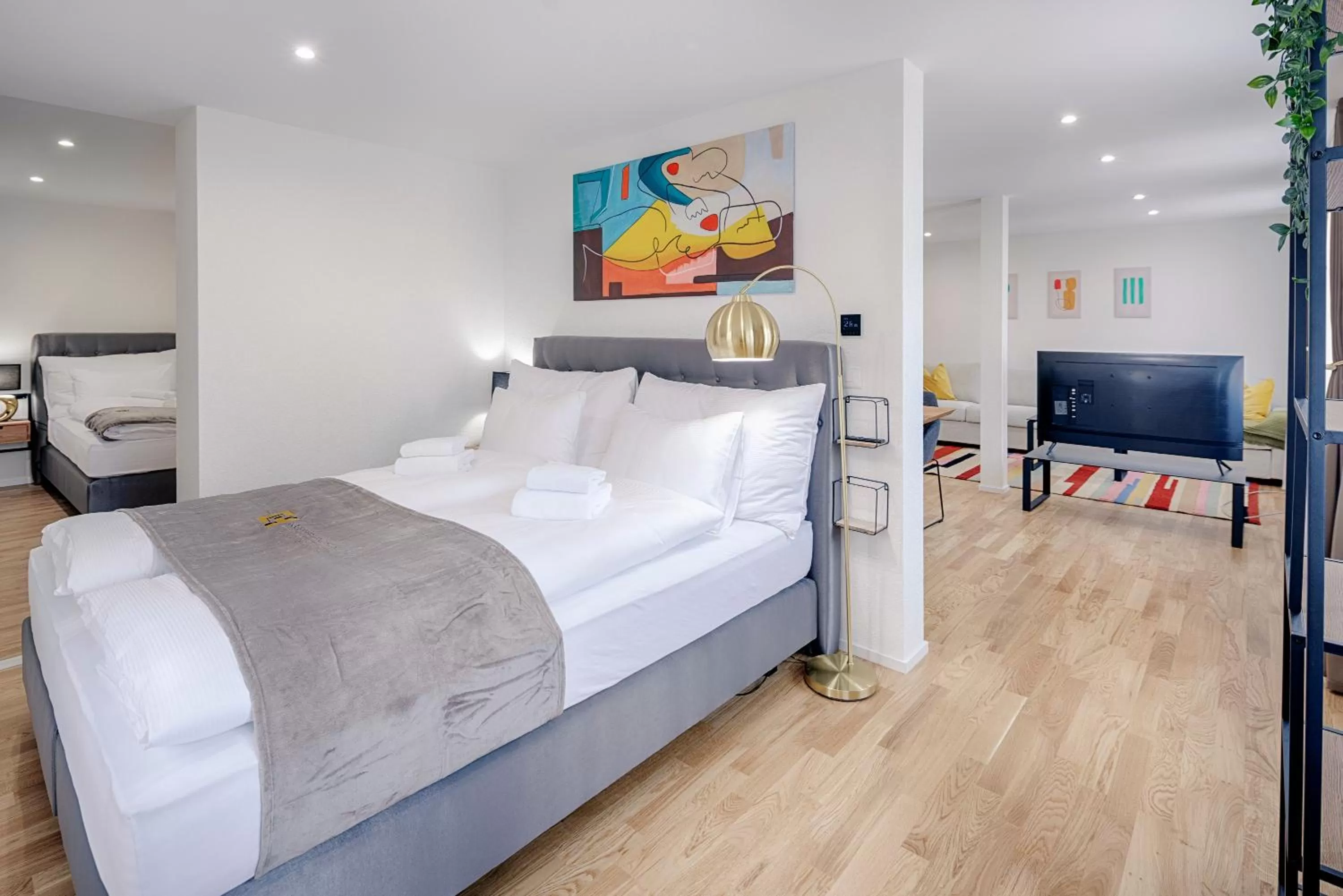 Bed in VISIMO Apartments St Georgen-Strasse St Gallen - Design City Nature