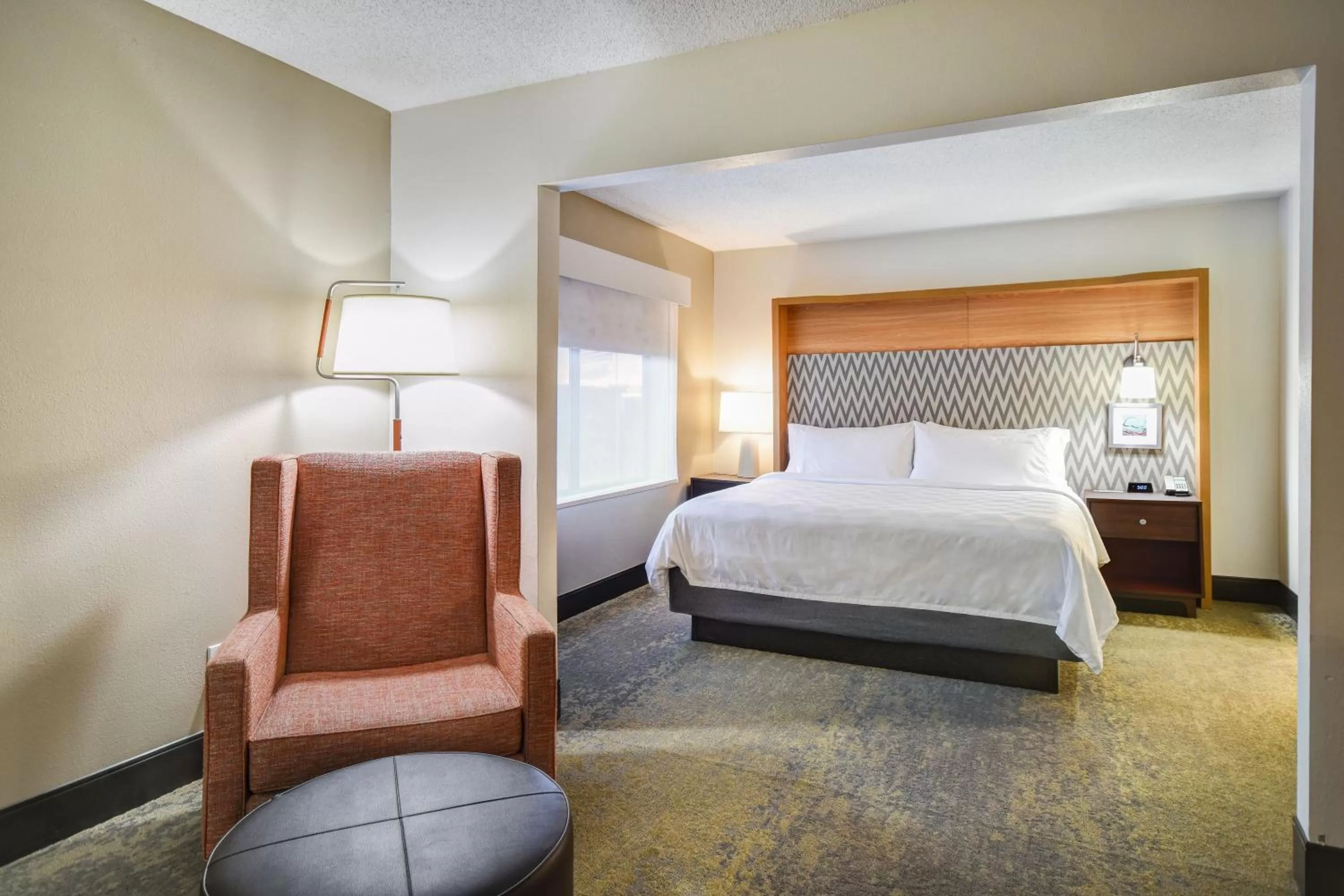 Photo of the whole room, Bed in Holiday Inn Allentown-Bethlehem by IHG