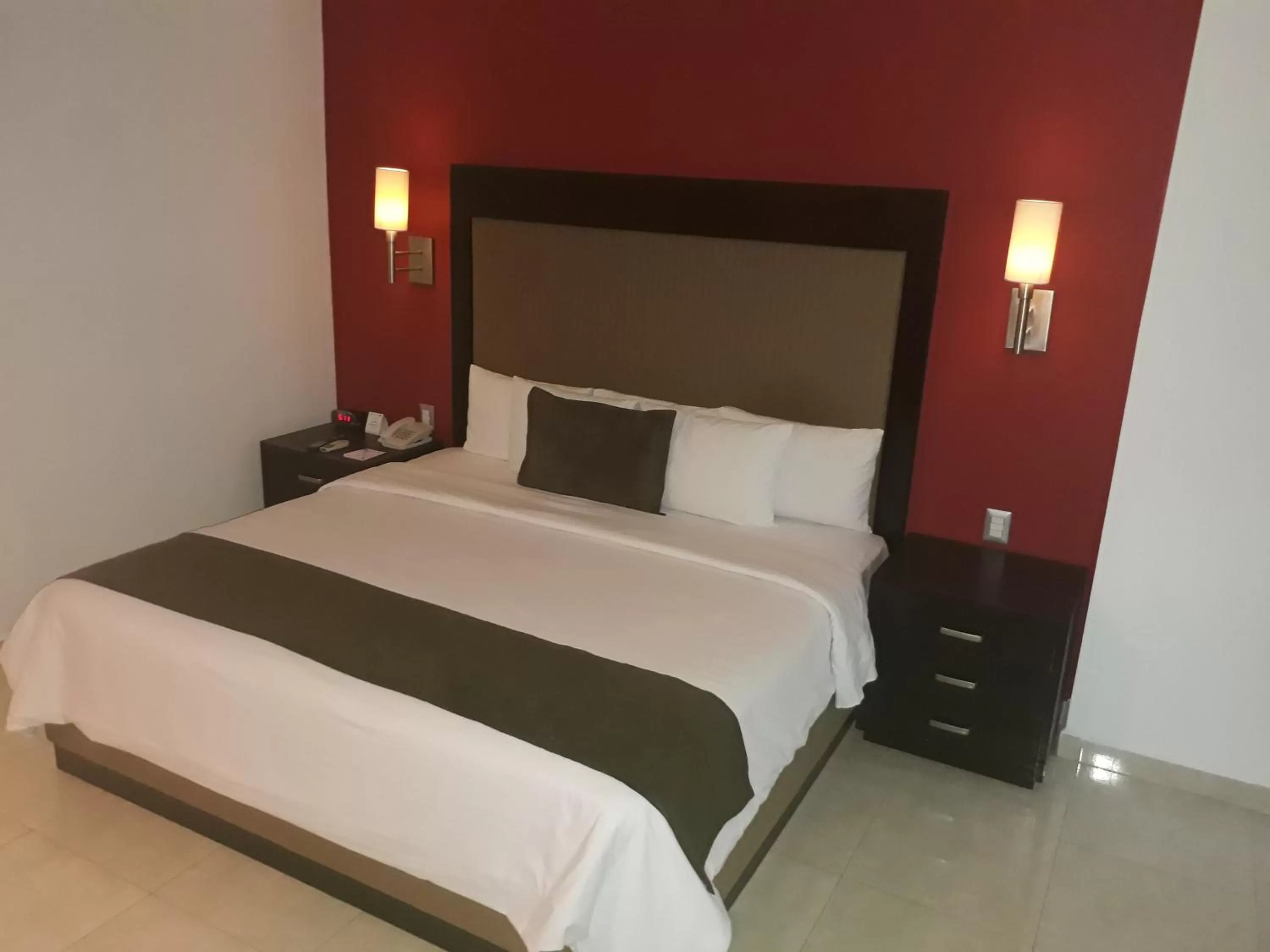 Bed in Hotel & Suites PF