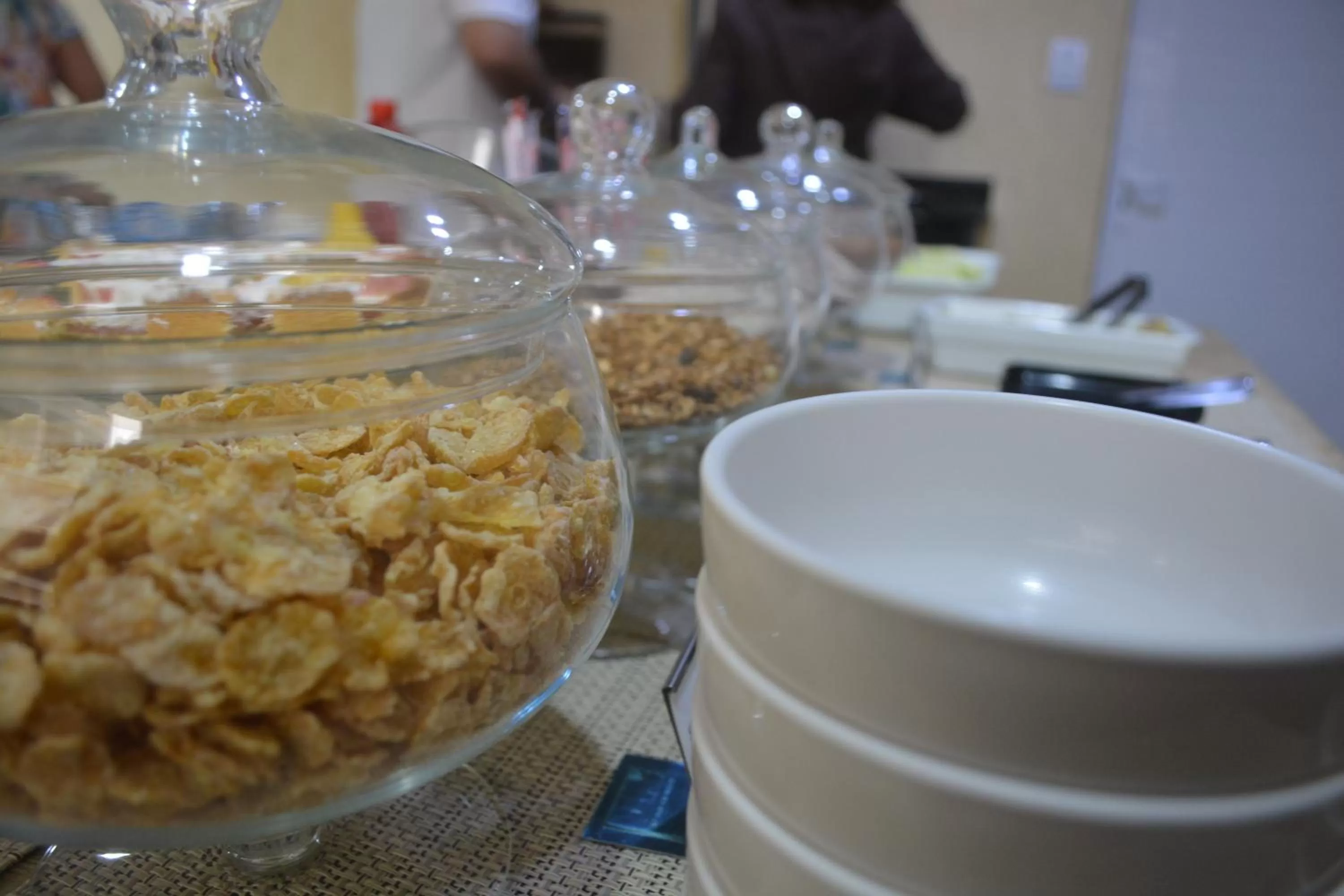 Buffet breakfast in Hotel Calstar