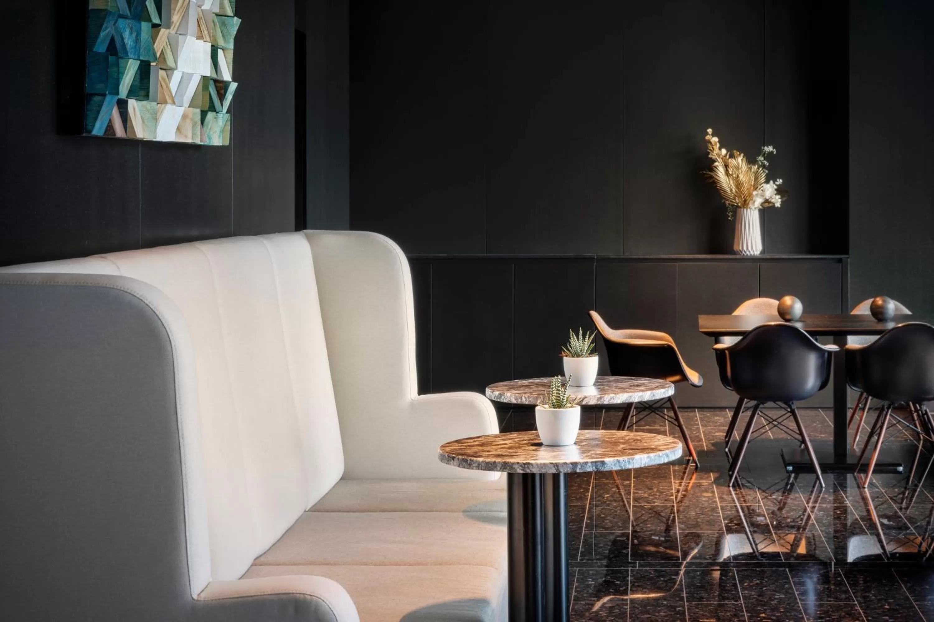 Living room in Melia Vienna