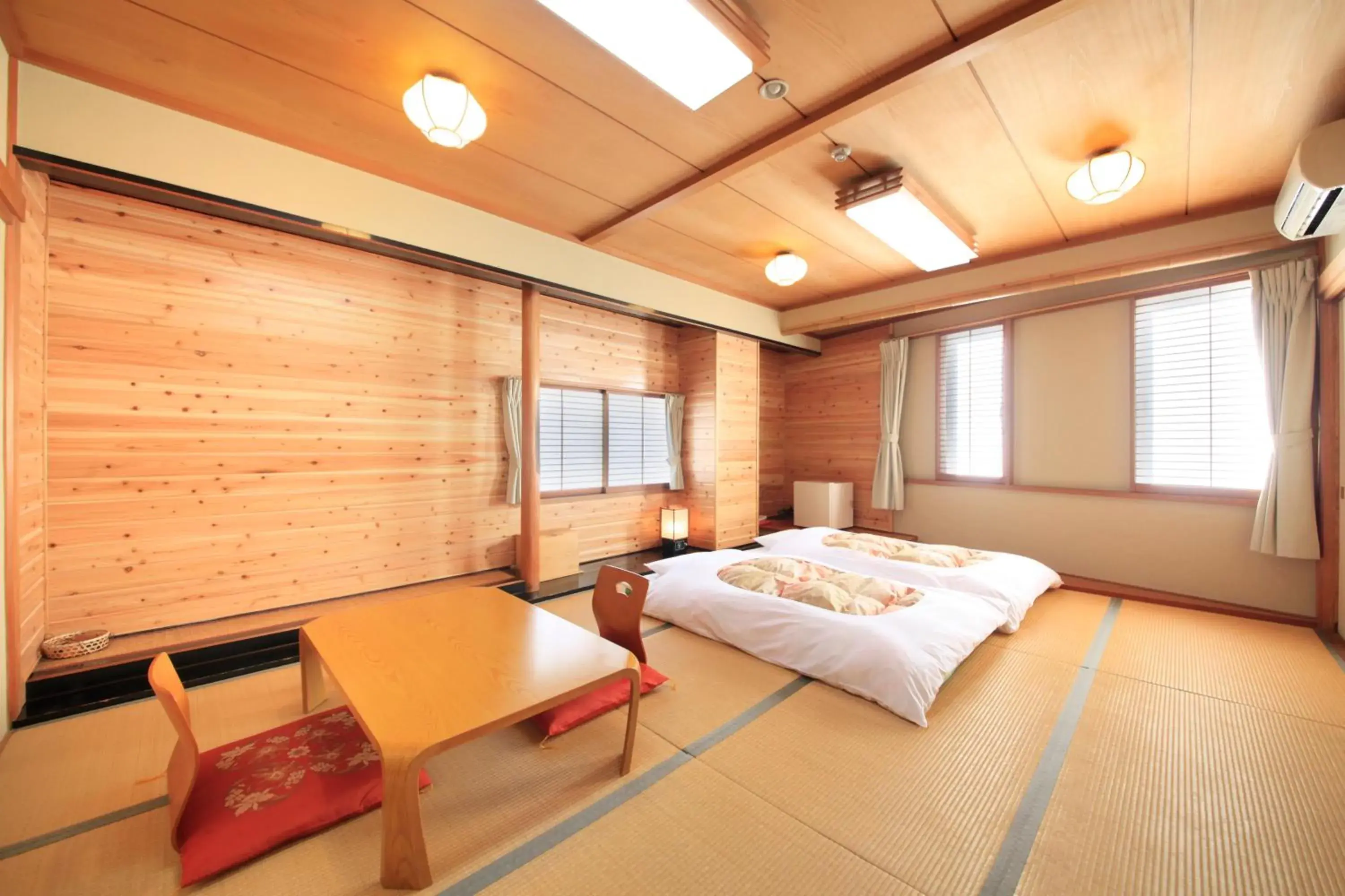 Japanese-Style Triple Room - Mt. Fuji View - Smoking in Fujinomiya Green Hotel Japanese-Style Triple Room - Mt. Fuji View - Smoking in Fujinomiya Green Hotel