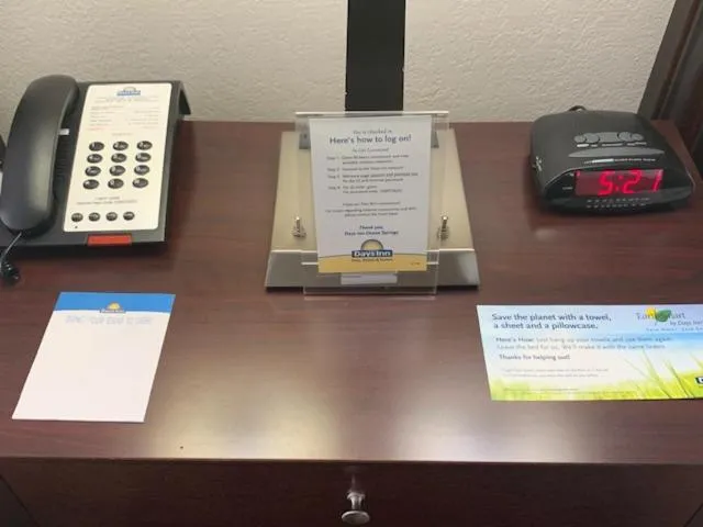 Logo/Certificate/Sign in Days Inn by Wyndham Ocean Springs