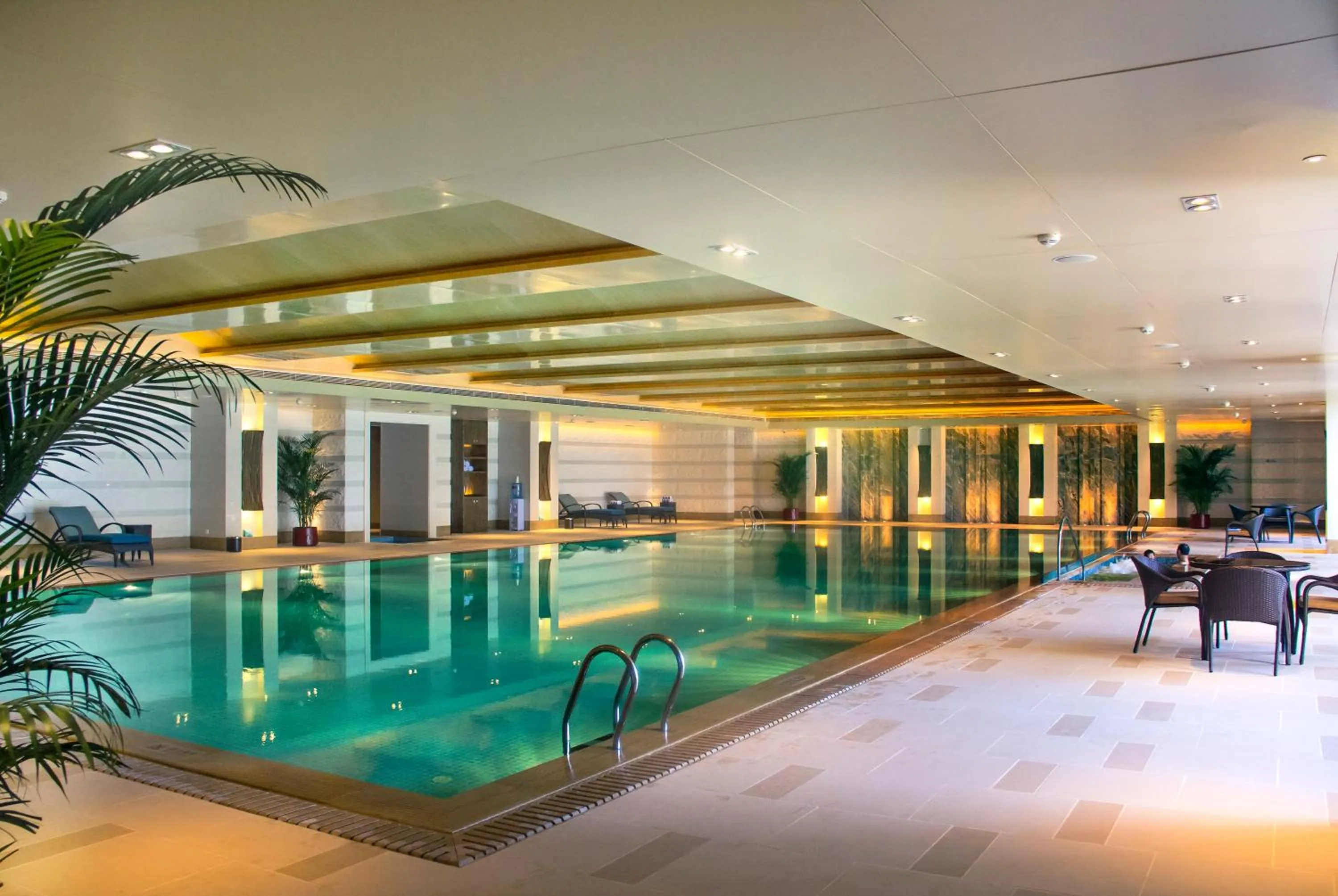 Swimming pool in Grand Hotel Haikou - Managed by Accor