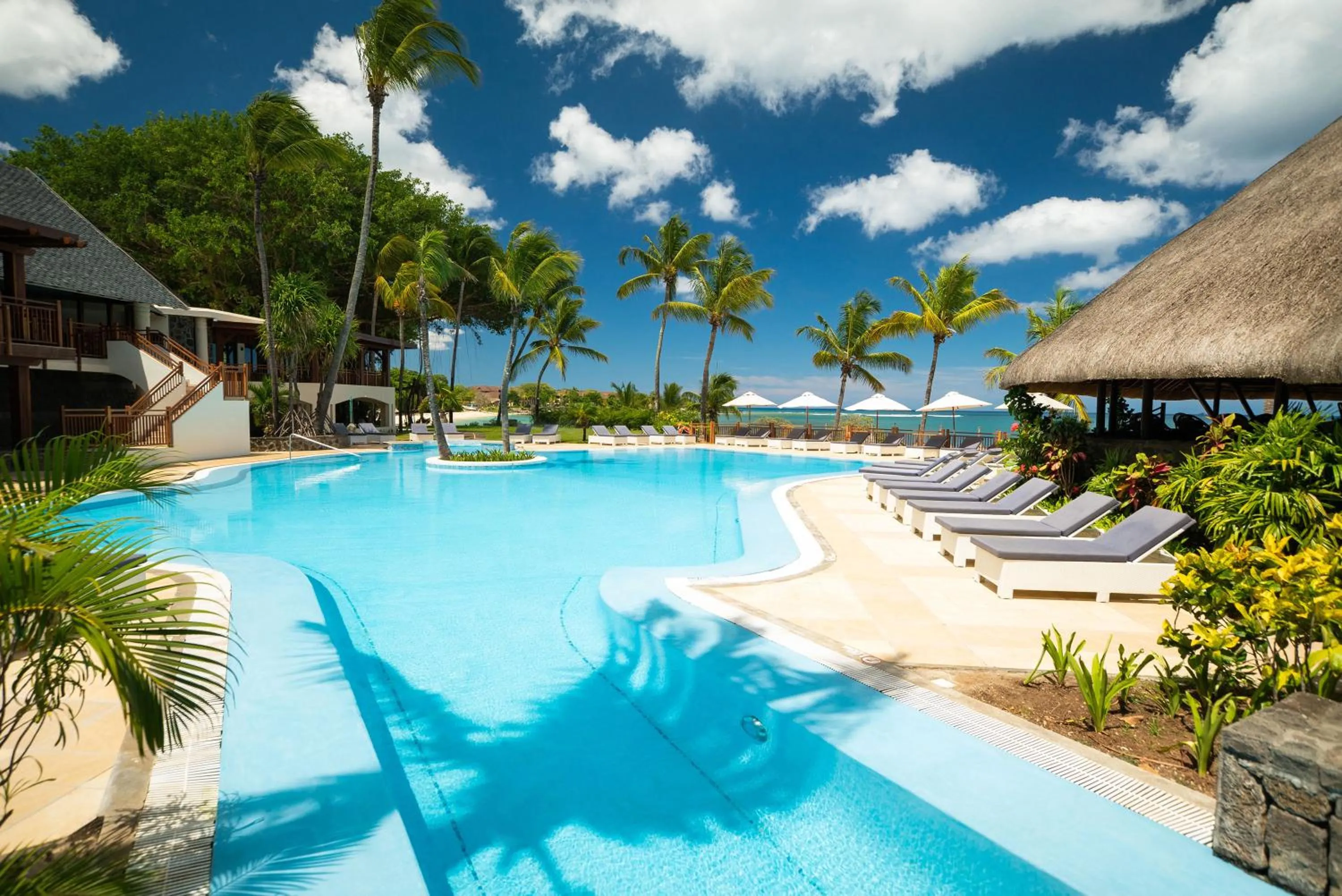 Swimming pool in Maritim Resort & Spa Mauritius