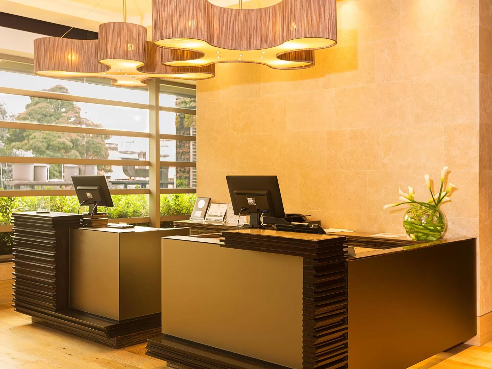 Lobby or reception in EK Hotel By Preferred Hotels Group
