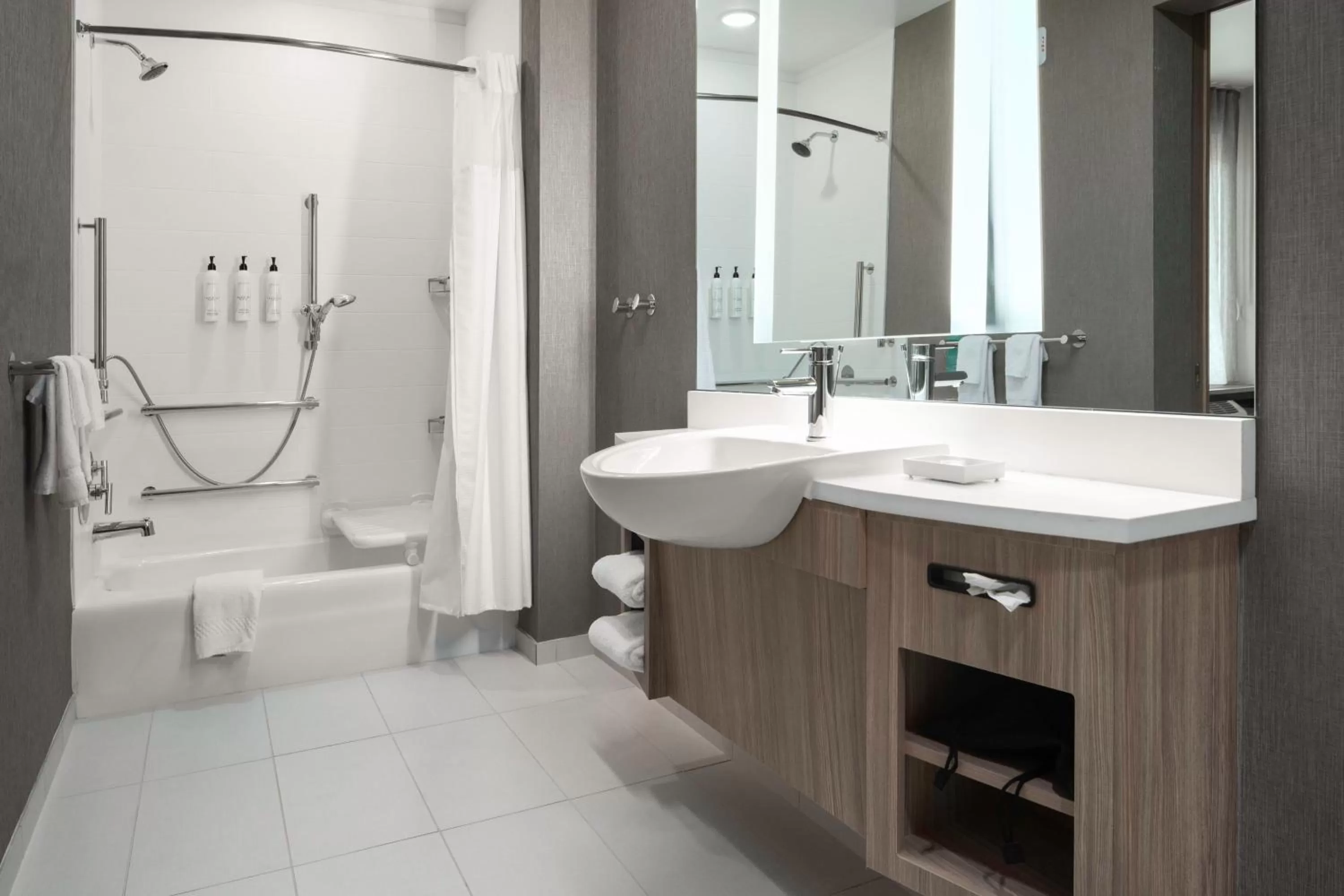 Photo of the whole room in SpringHill Suites by Marriott Charlotte Airport Lake Pointe