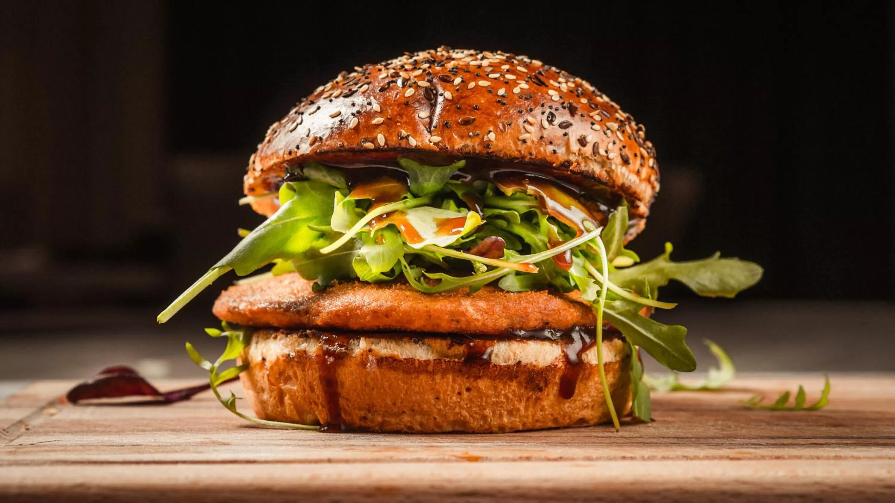 Restaurant/places to eat in Royal Airport Hotel