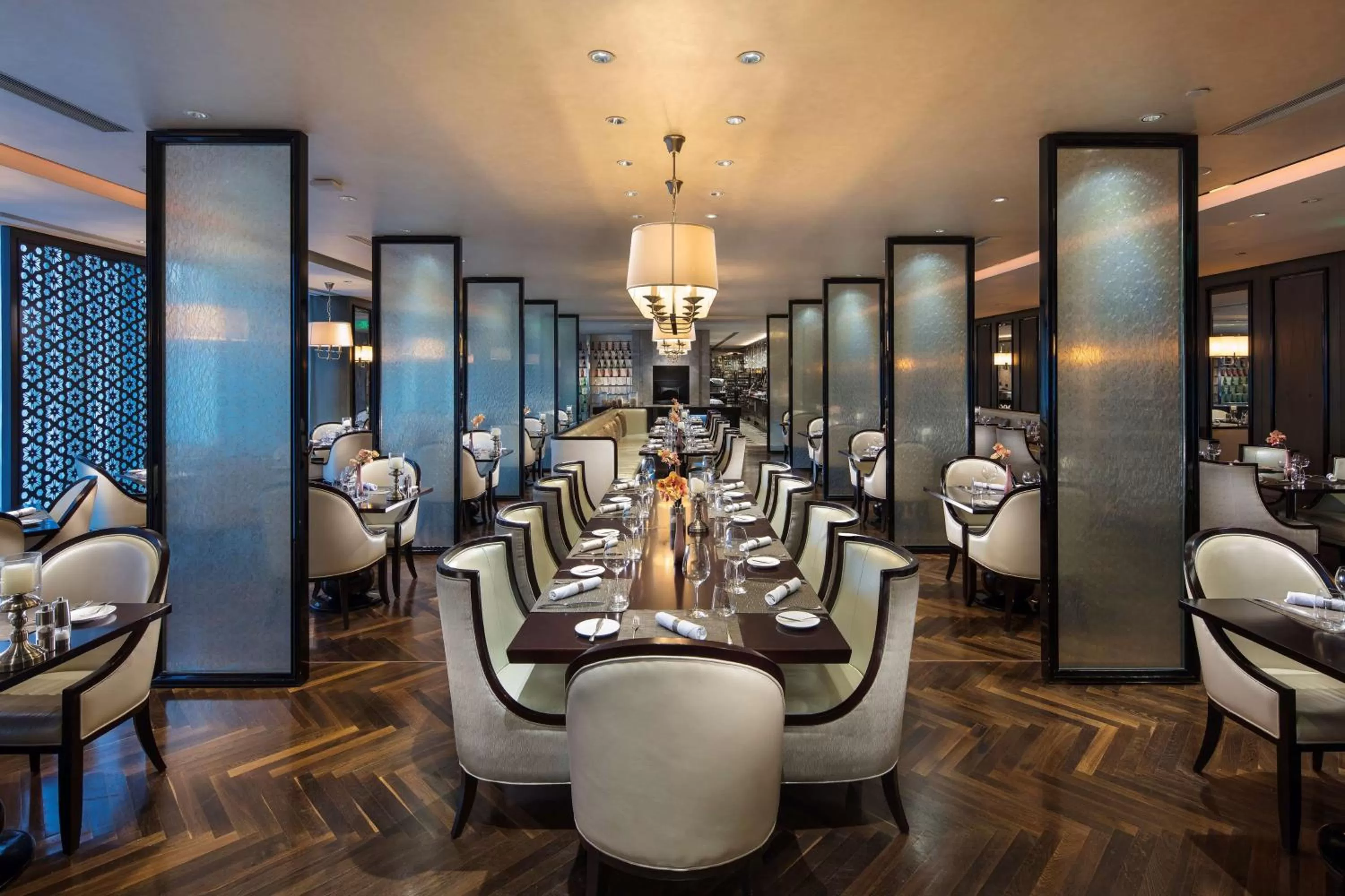 Restaurant/places to eat in Hilton Guangzhou Tianhe