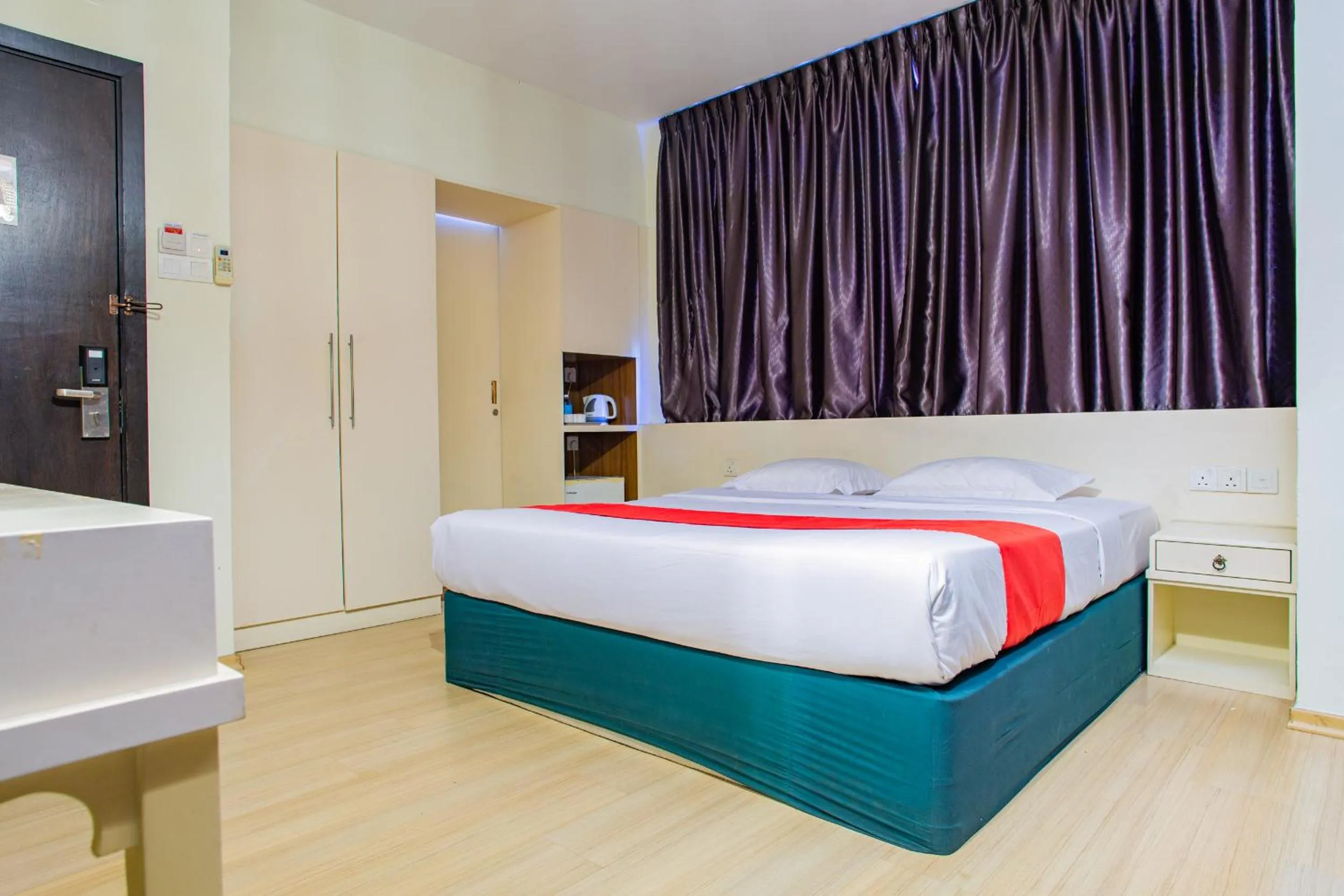 Bed in HOTEL 101 PERMAS JAYA