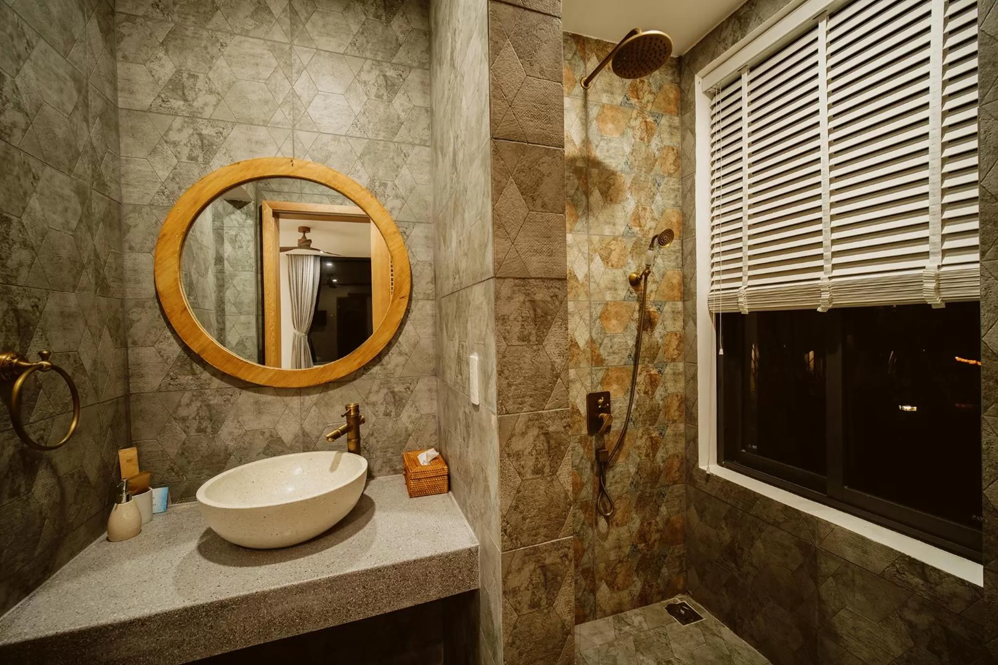 Bathroom in The Watermark Beachside Hotel
