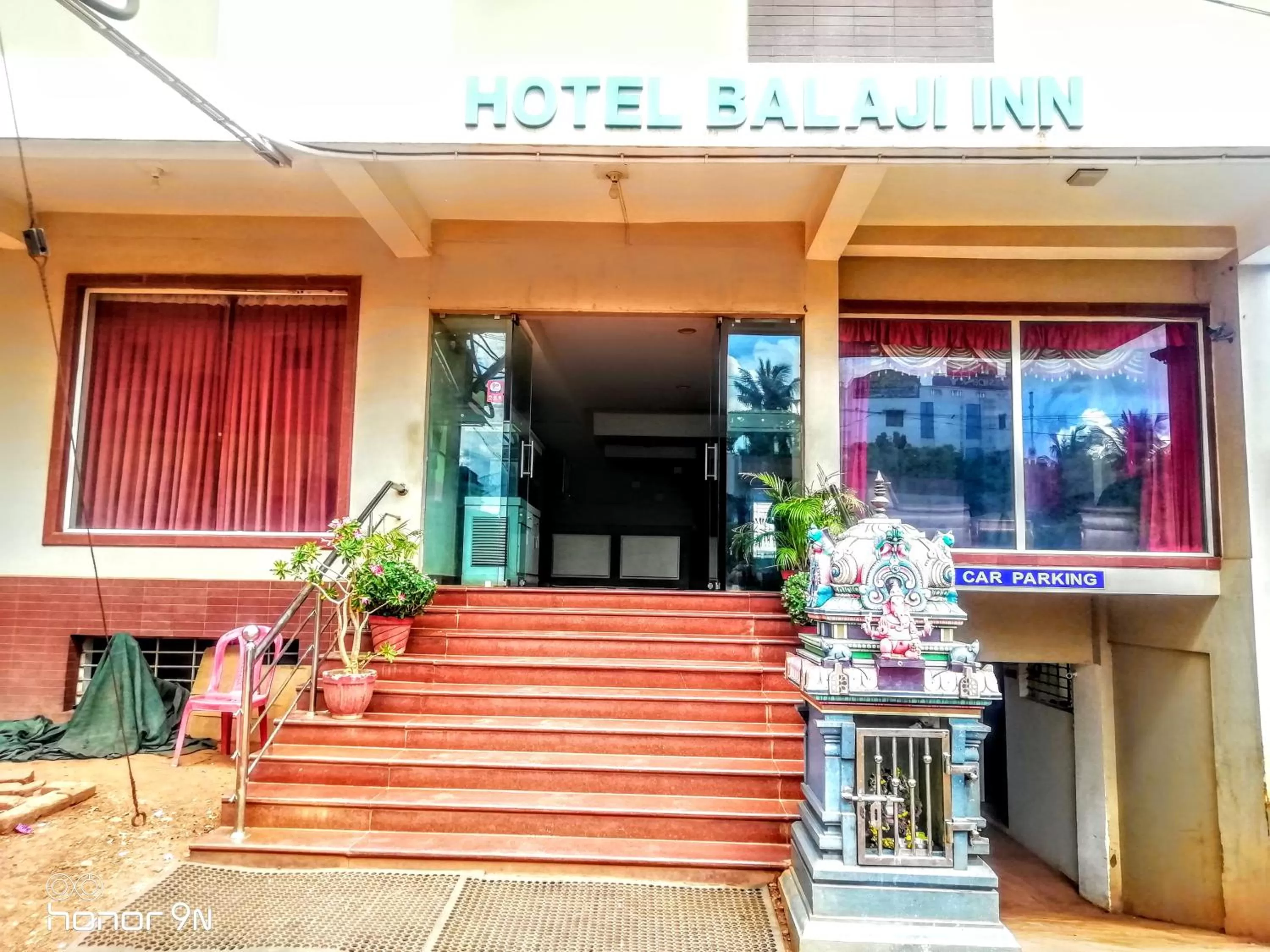 Facade/entrance in Hotel Balaji Inn