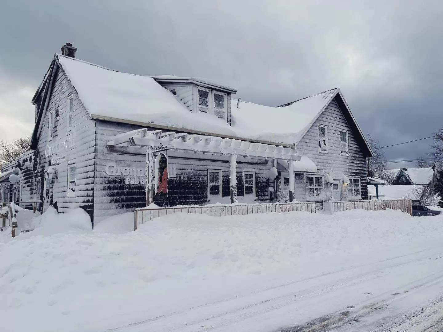 Restaurant/places to eat in Groundswell Pub & Inn