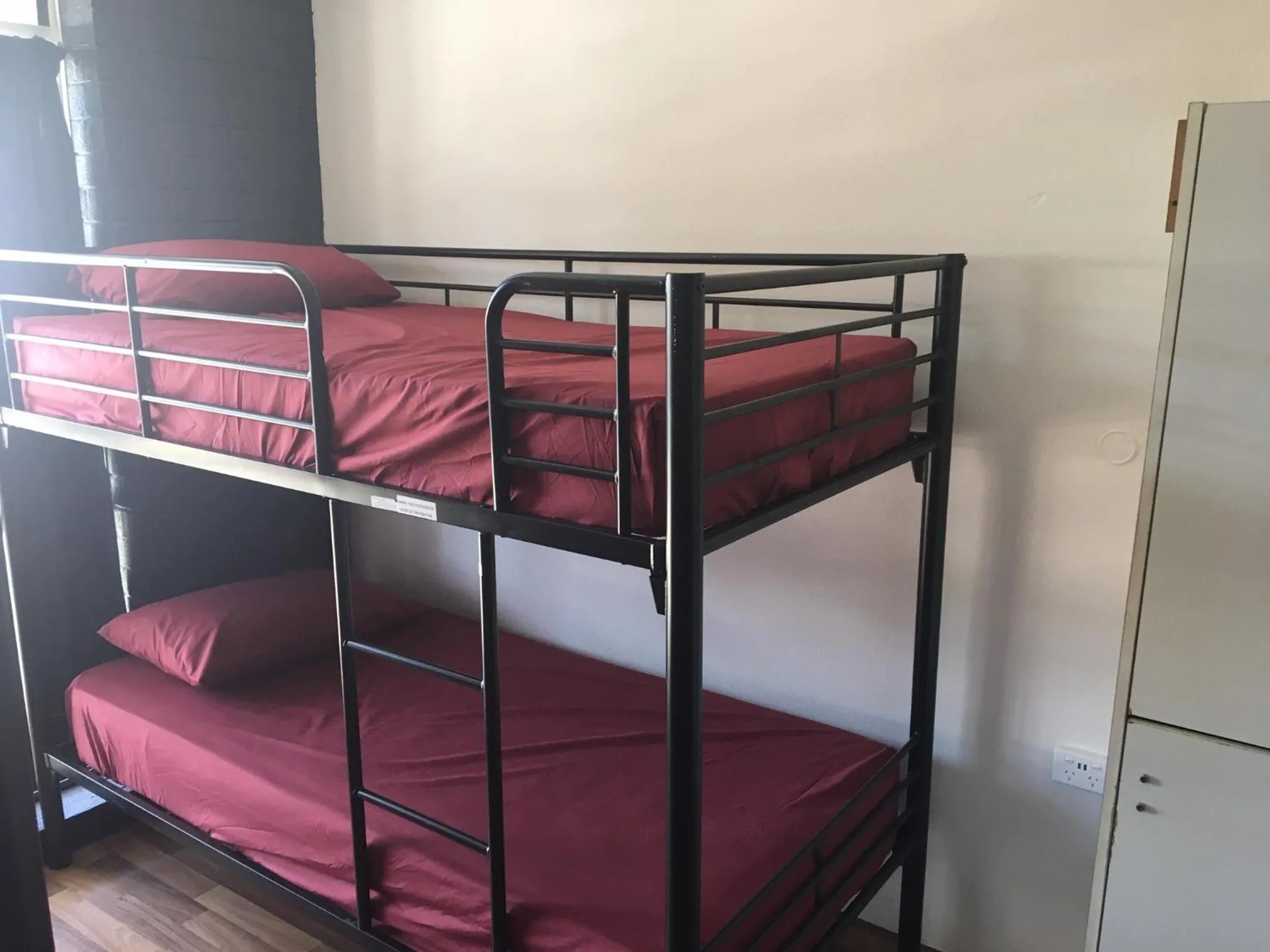 bunk bed, Bed in Youth Shack Backpackers Darwin