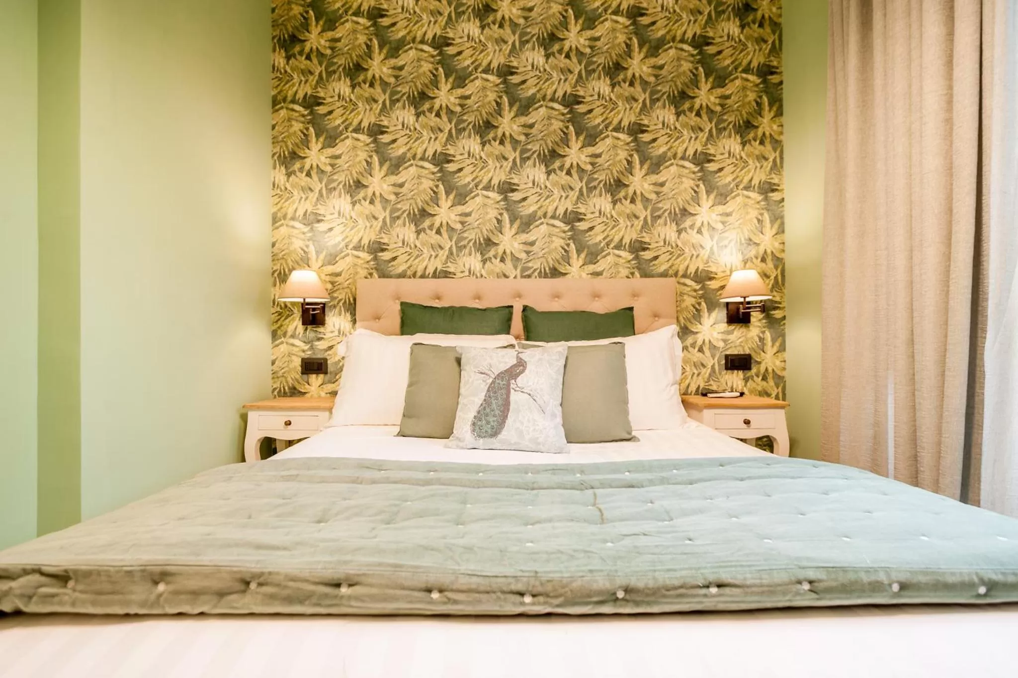 Bed in Dream House Pompei