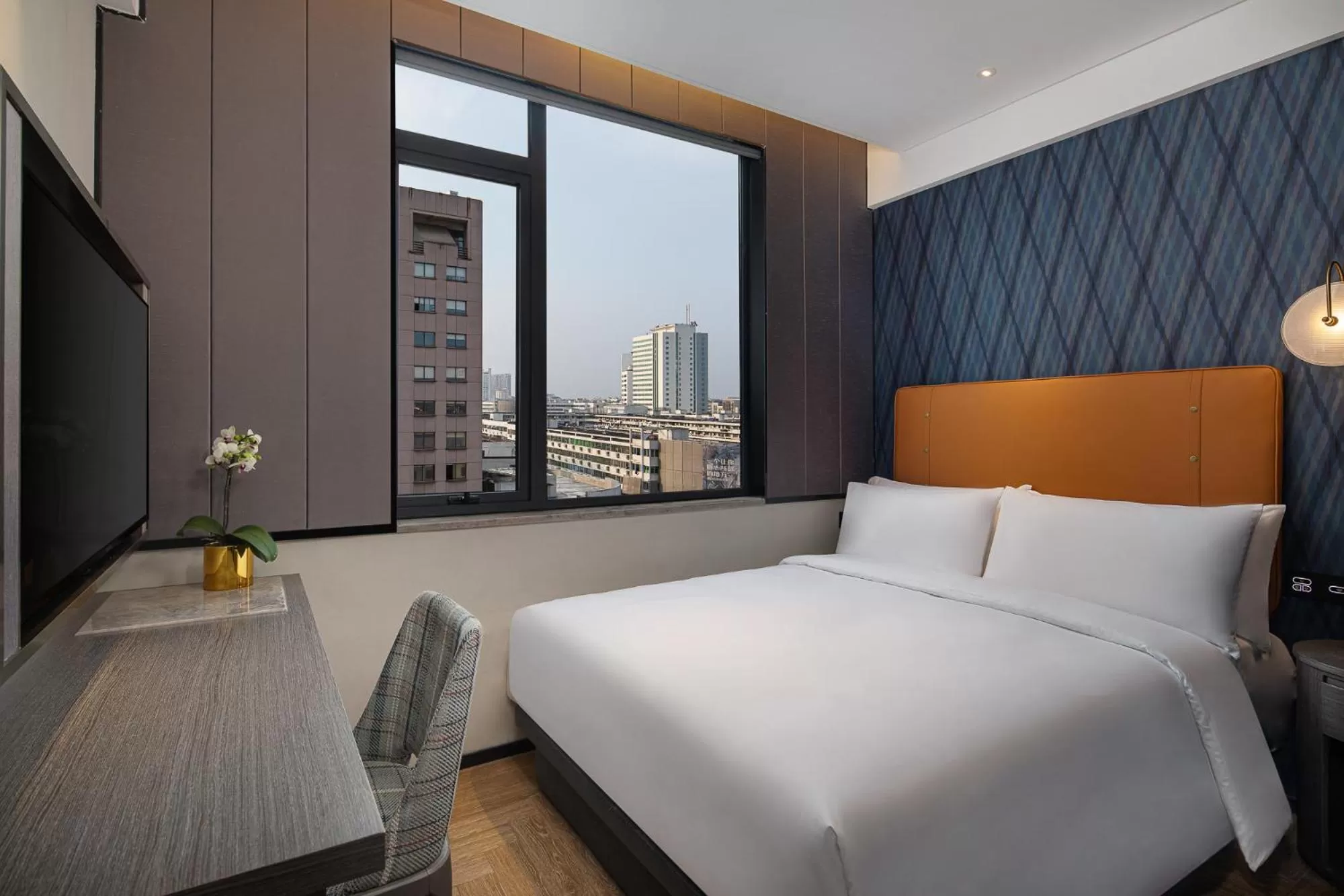 City view, Bed in Kasion Pugis Hotel