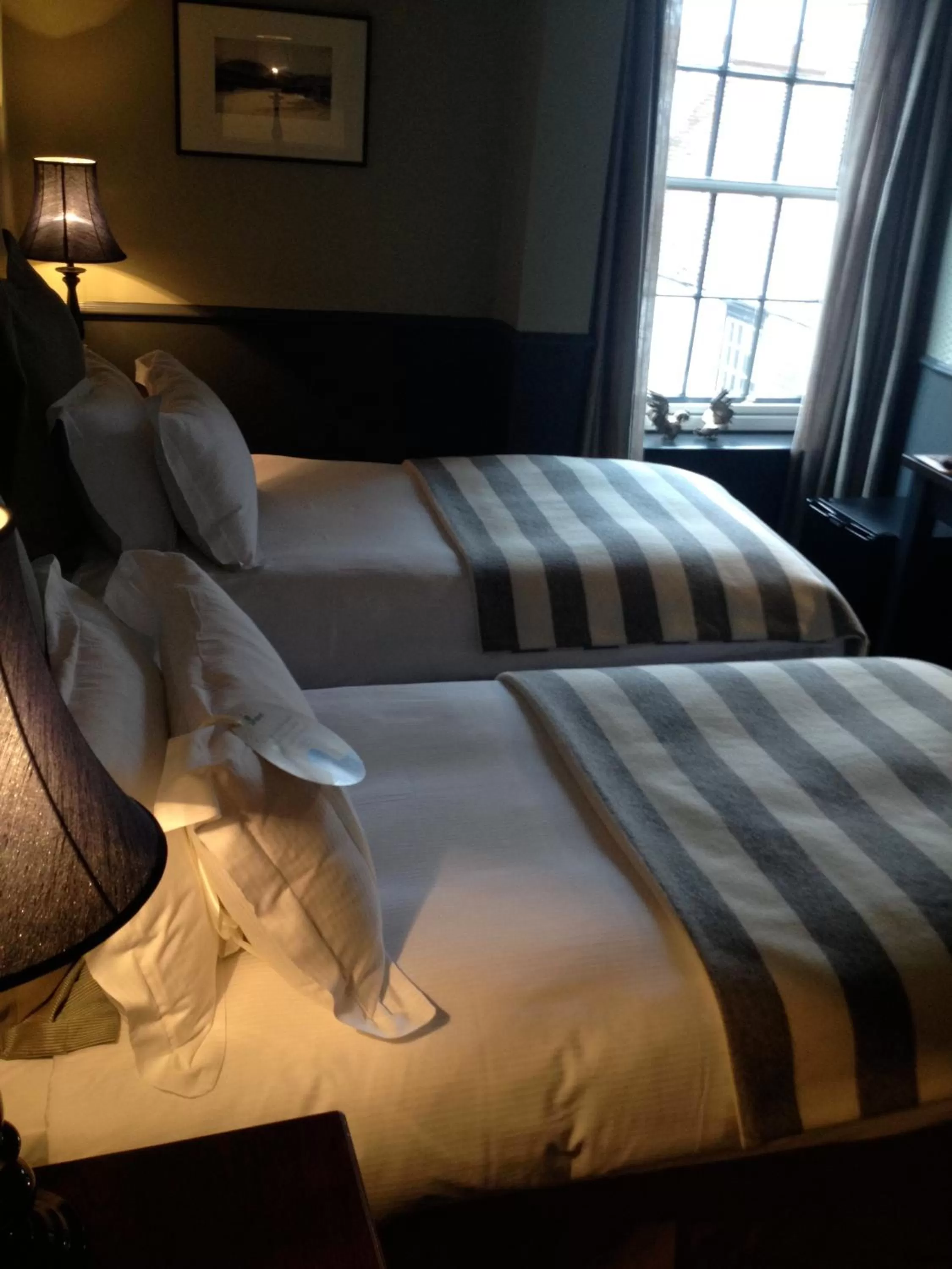 Bed in The Crown And Thistle, Abingdon