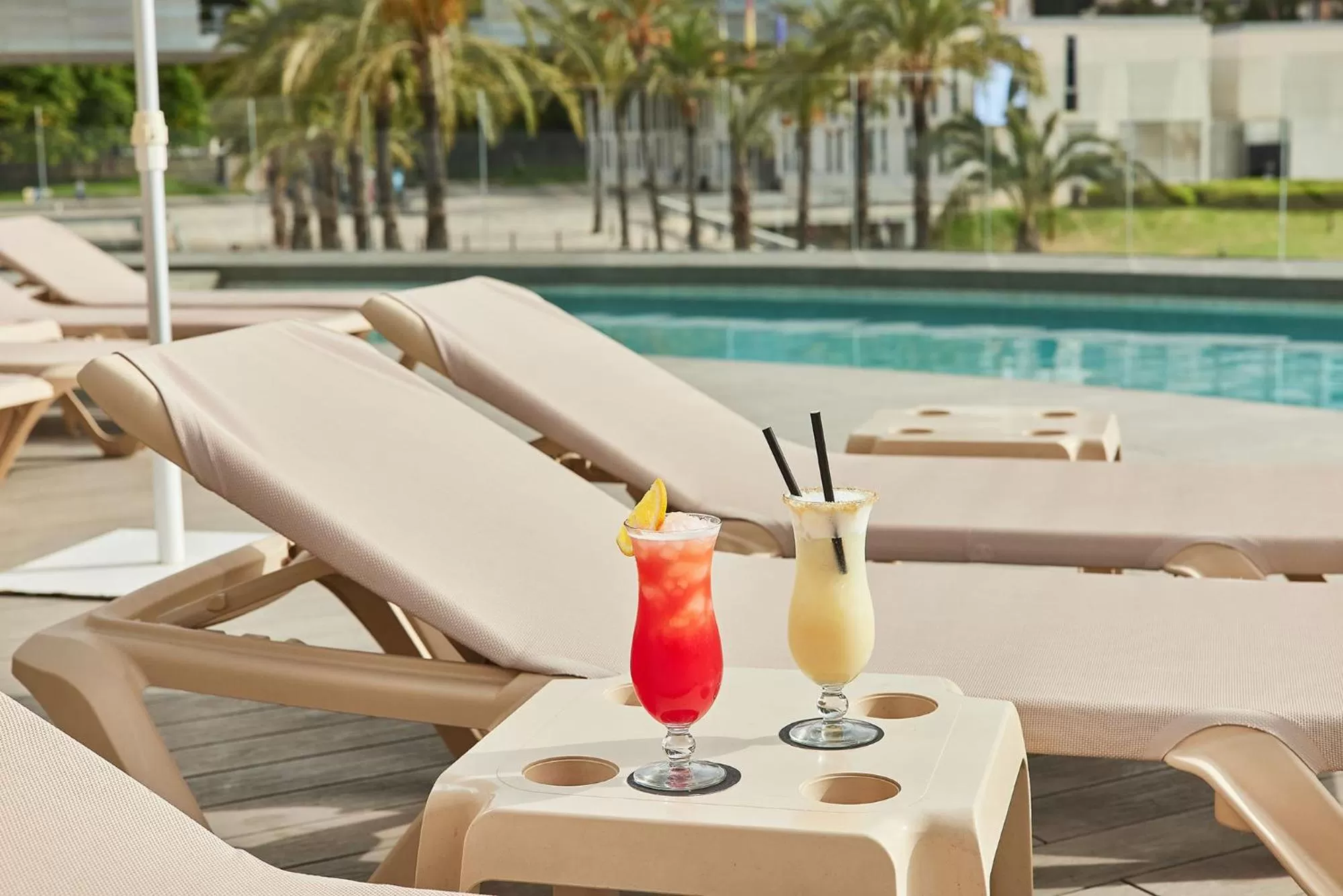 Swimming pool in Hotel Bristol 4 Sup