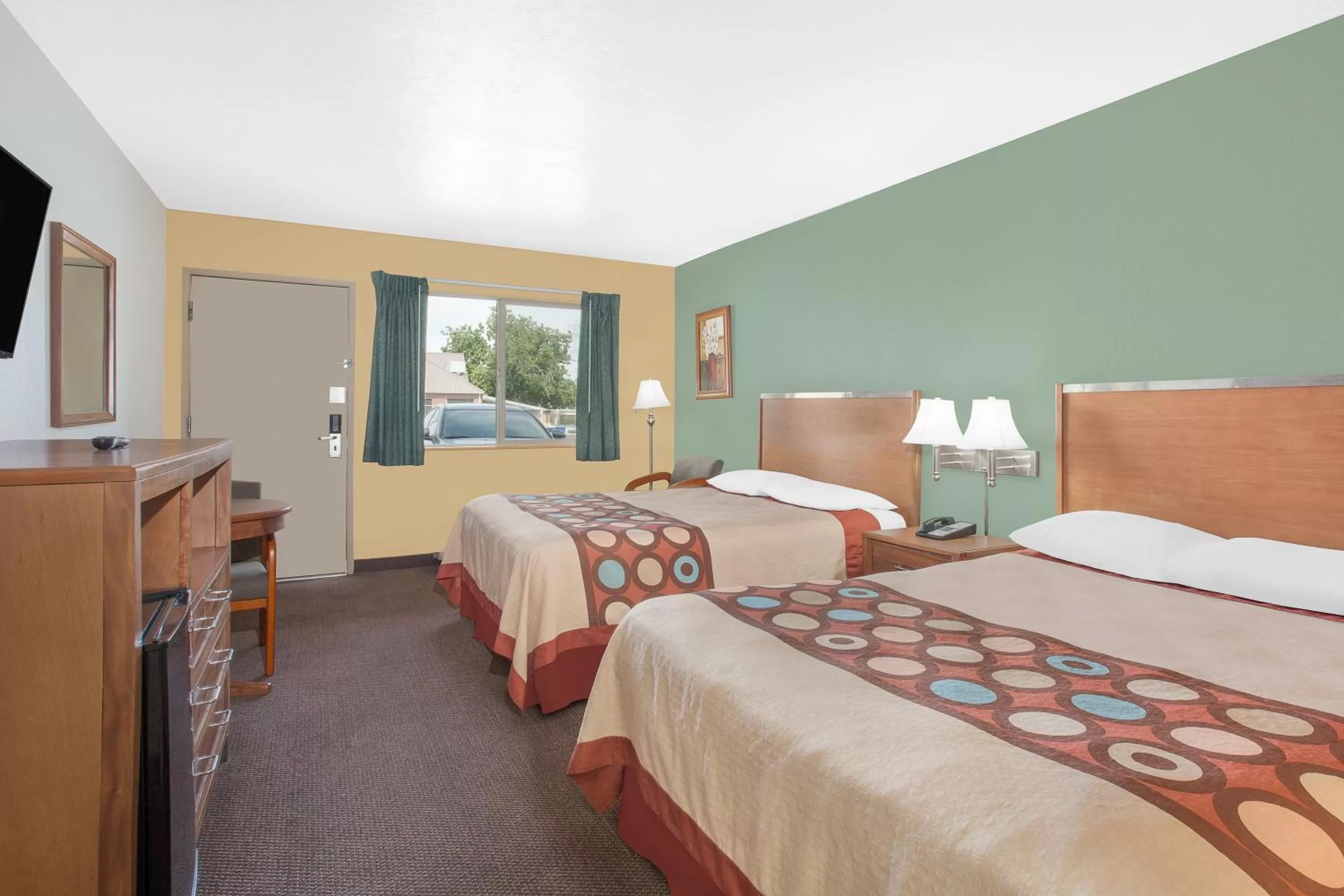Day, Bed in Super 8 by Wyndham St. George UT