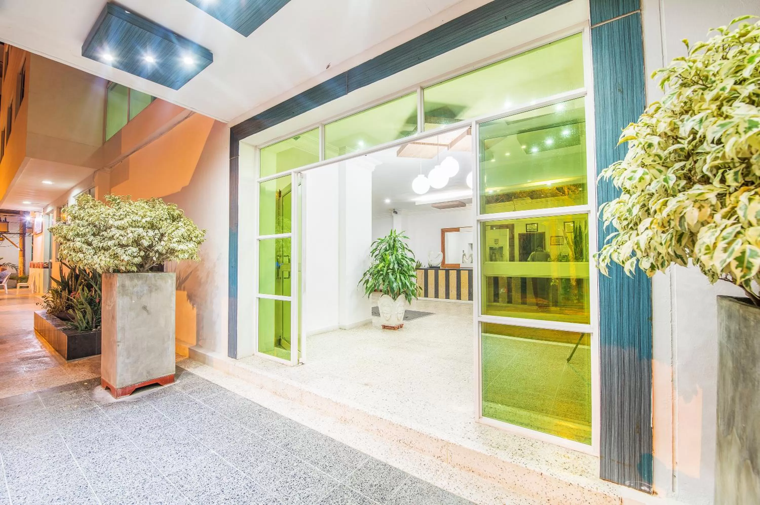 On-site shops in Hotel Portobahia Santa Marta Rodadero