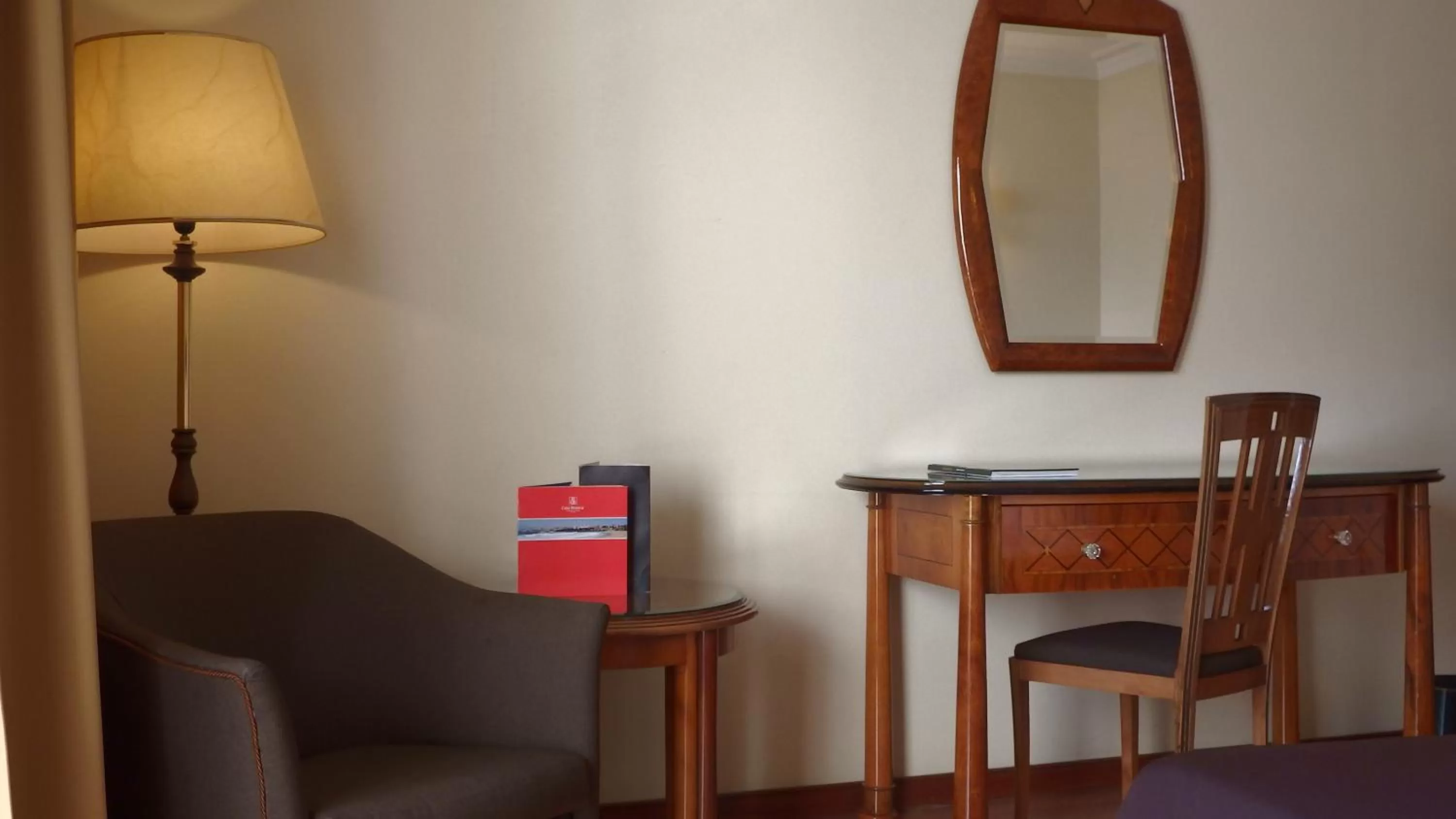 Standard Single Room with City View in Golden Tulip Porto Gaia