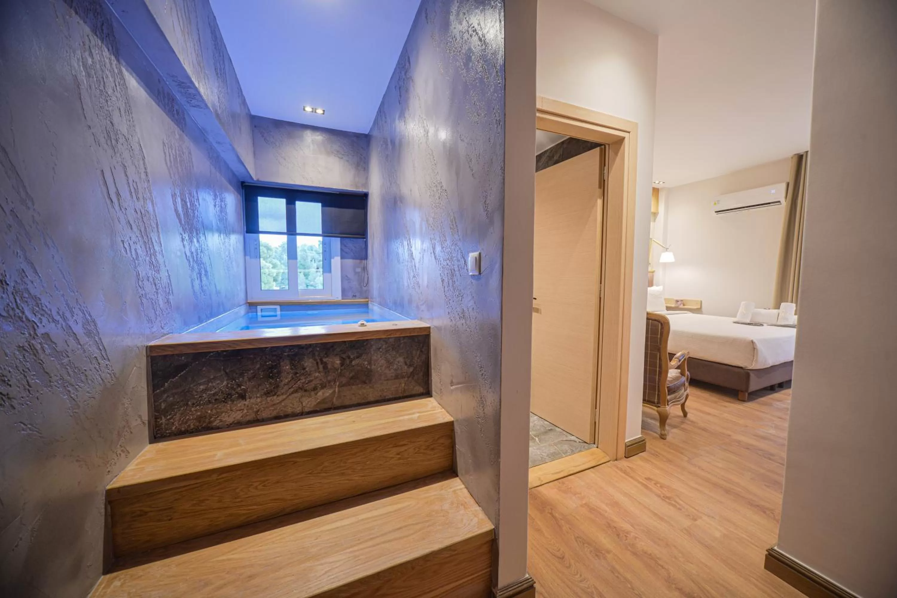 Hot Tub in Anixi Hotel by AP