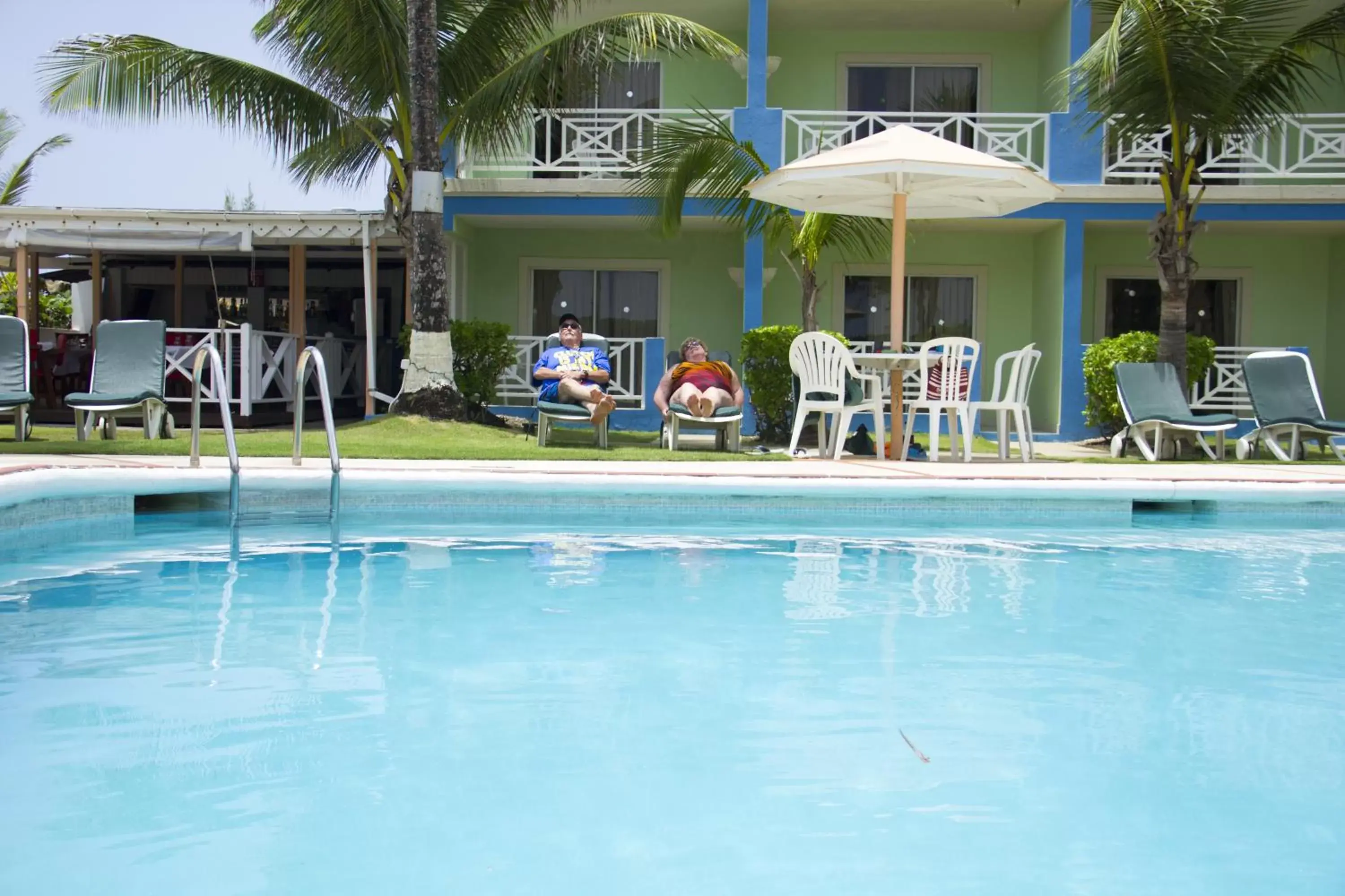 Studio with Pool View in Dover Beach Hotel Studio with Pool View in Dover Beach Hotel
