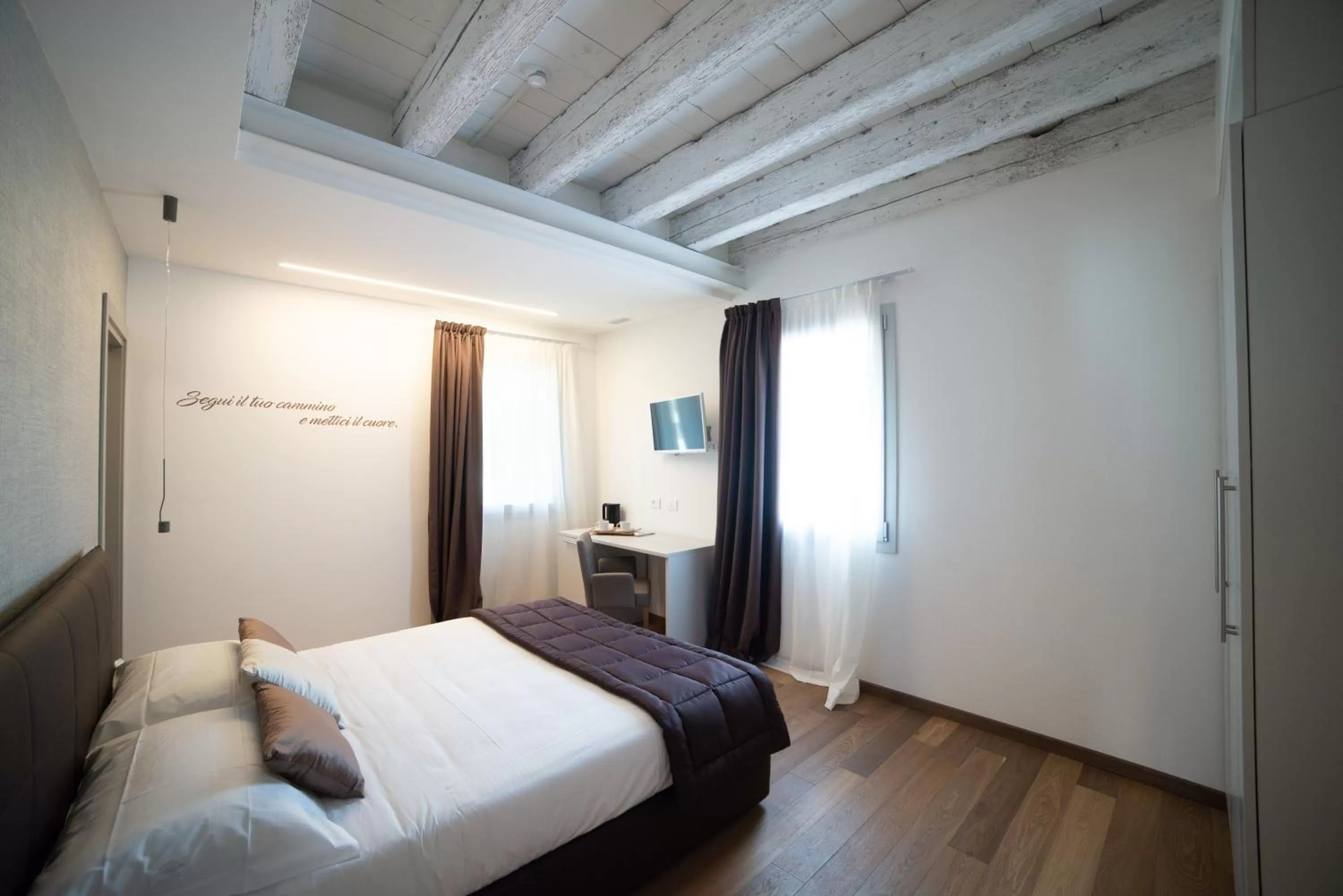 Bedroom, Bed in K-Farm