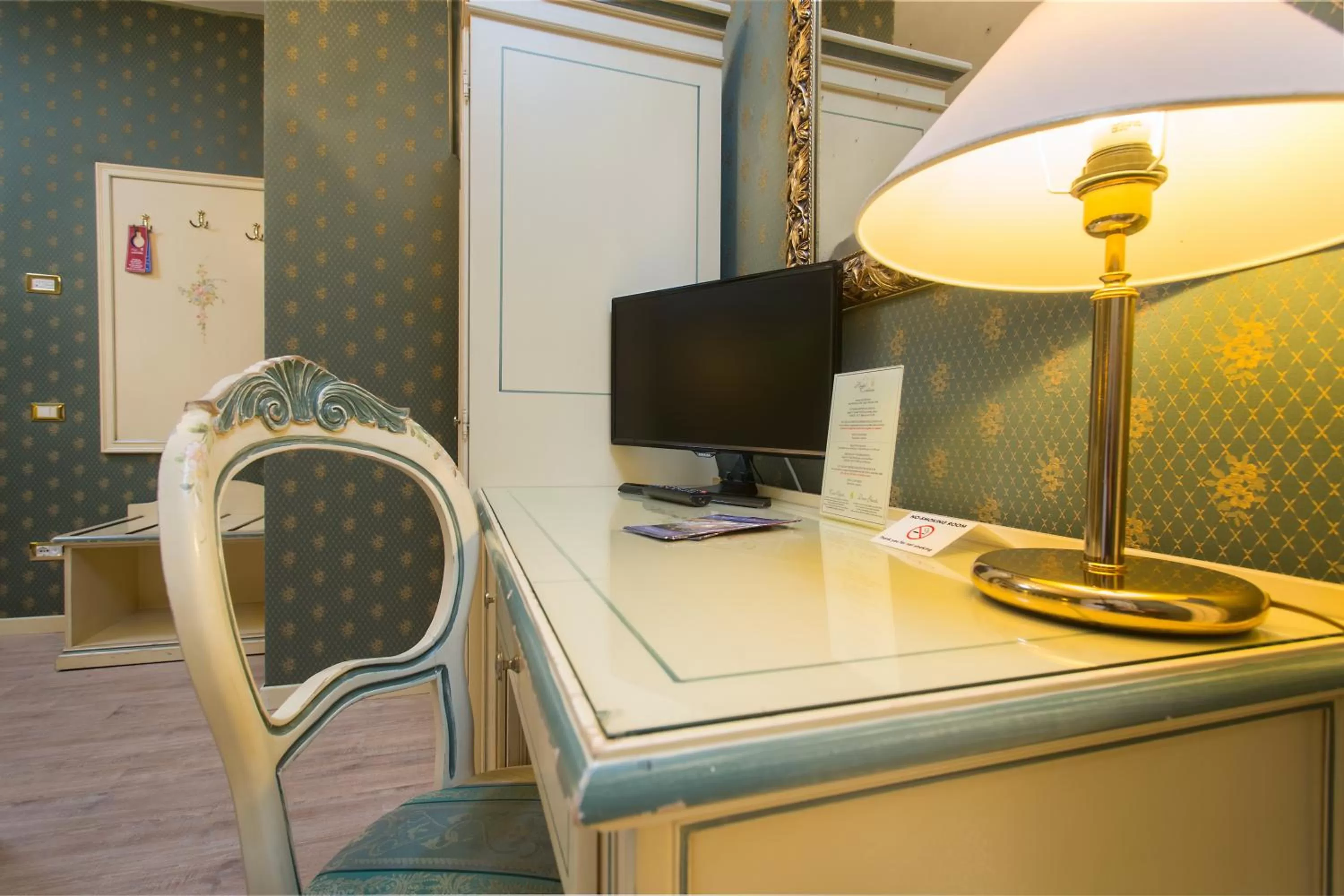 hair dresser in Hotel Conterie