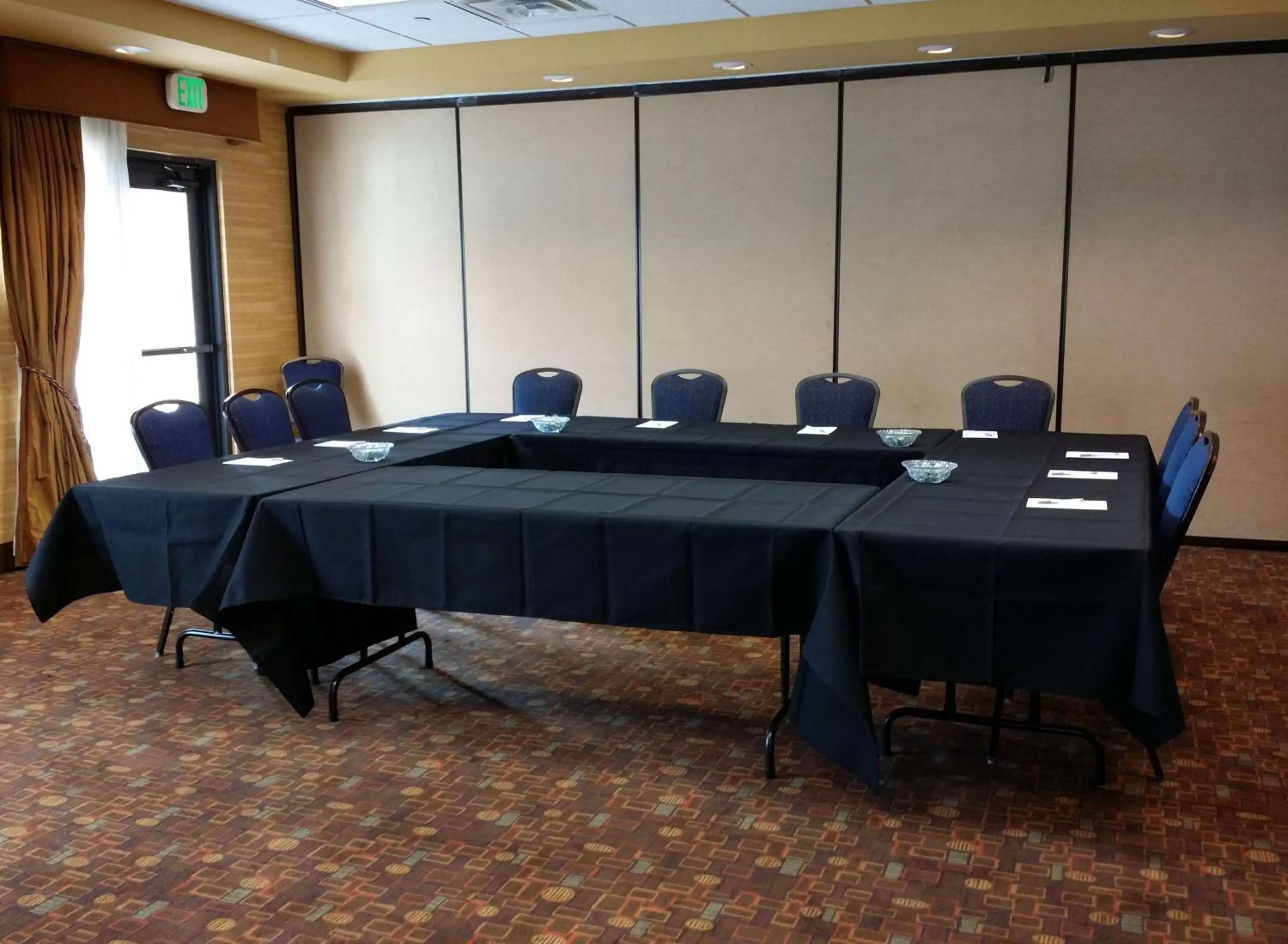 Meeting/conference room in Hampton Inn & Suites - Coors Road