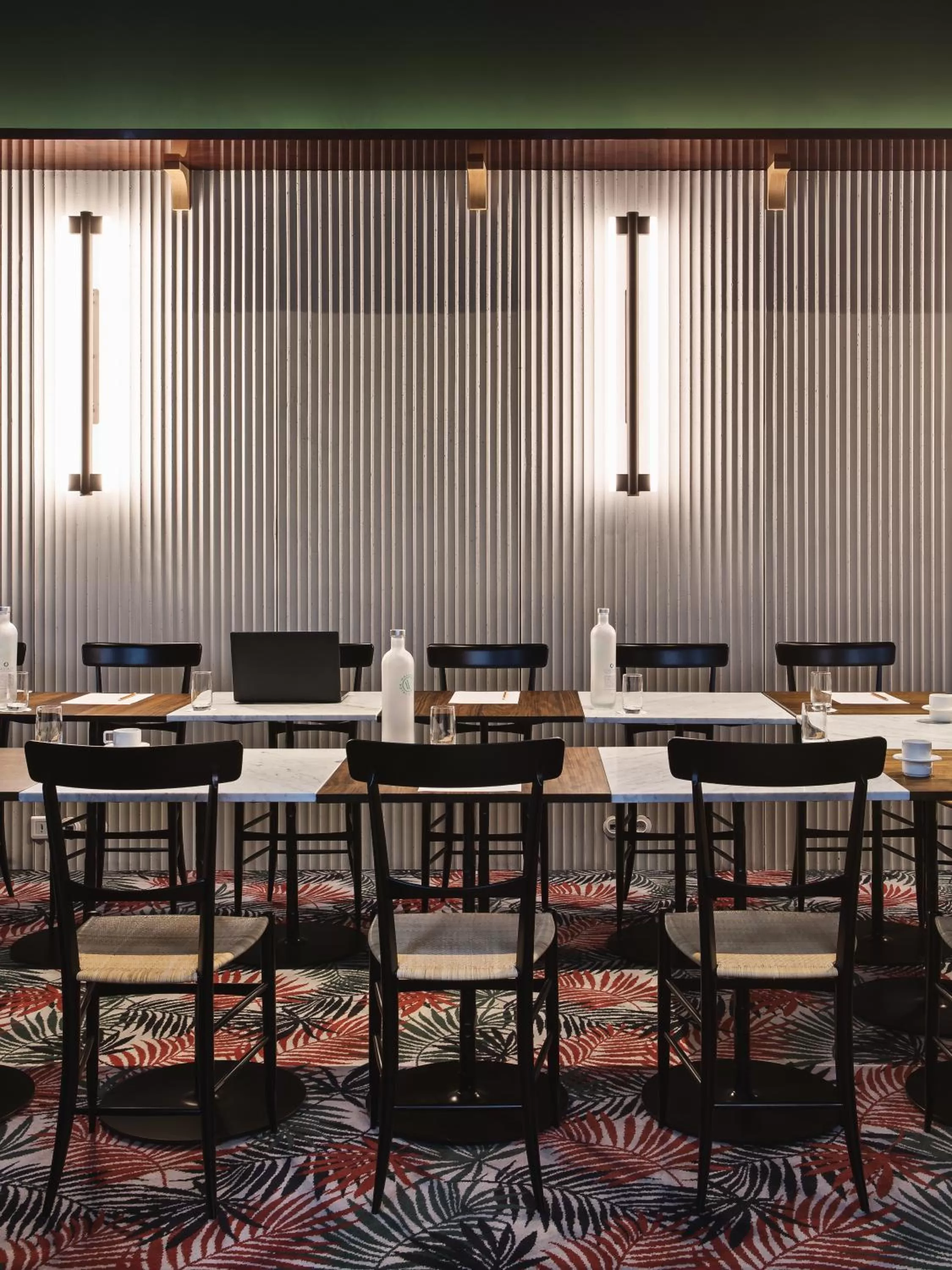 Meeting/conference room in Hôtel Wallace Paris, a Member of Design Hotels