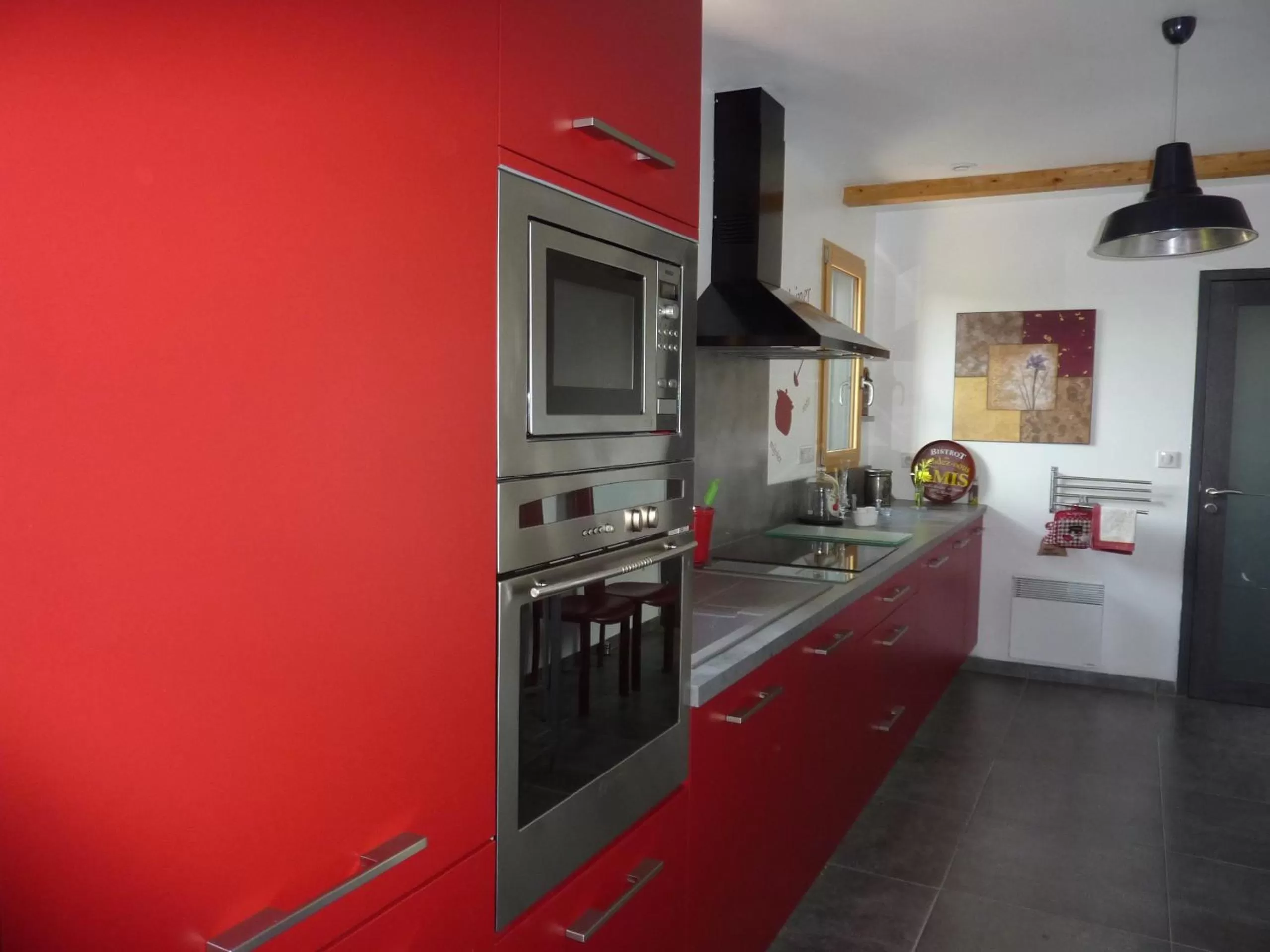 Kitchen or kitchenette in Les Chambres D'oriane