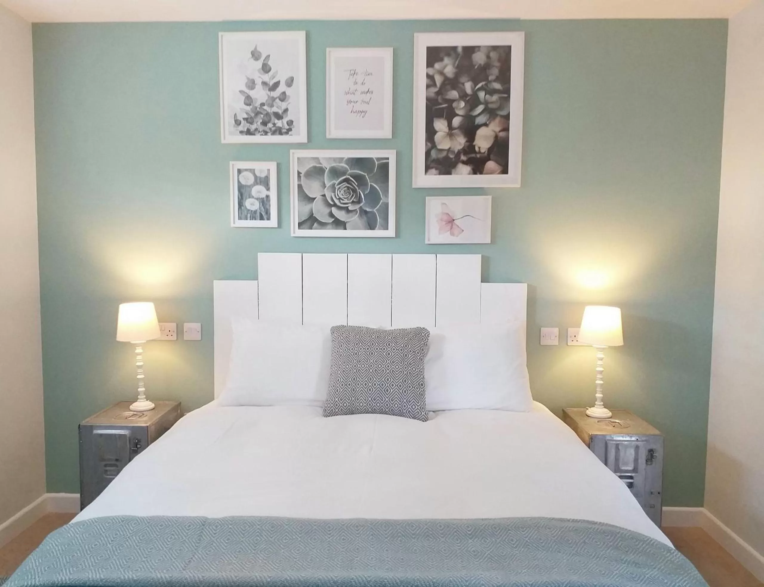 Bedroom in Lobhill Farmhouse Bed and Breakfast and Self Catering Accommodation