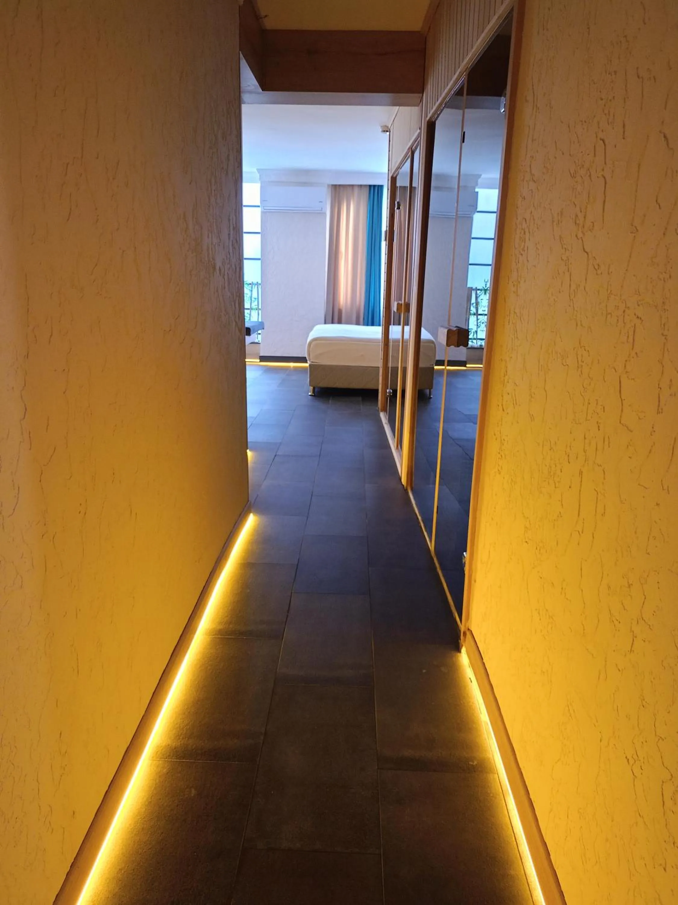 Photo of the whole room in PRIVADO HOTELS