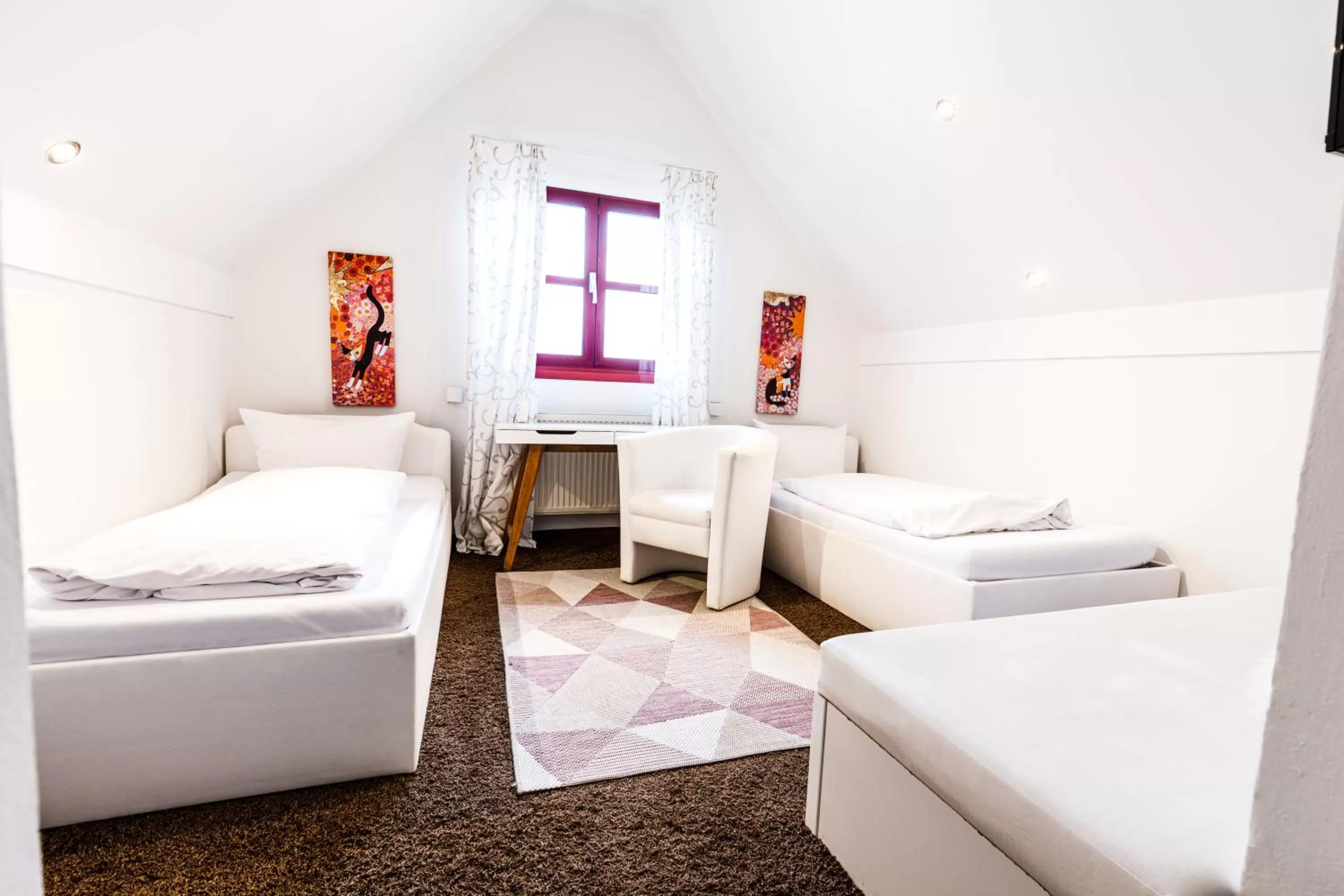 Photo of the whole room, Bed in Arthotel Restaurant Pfeffermühle