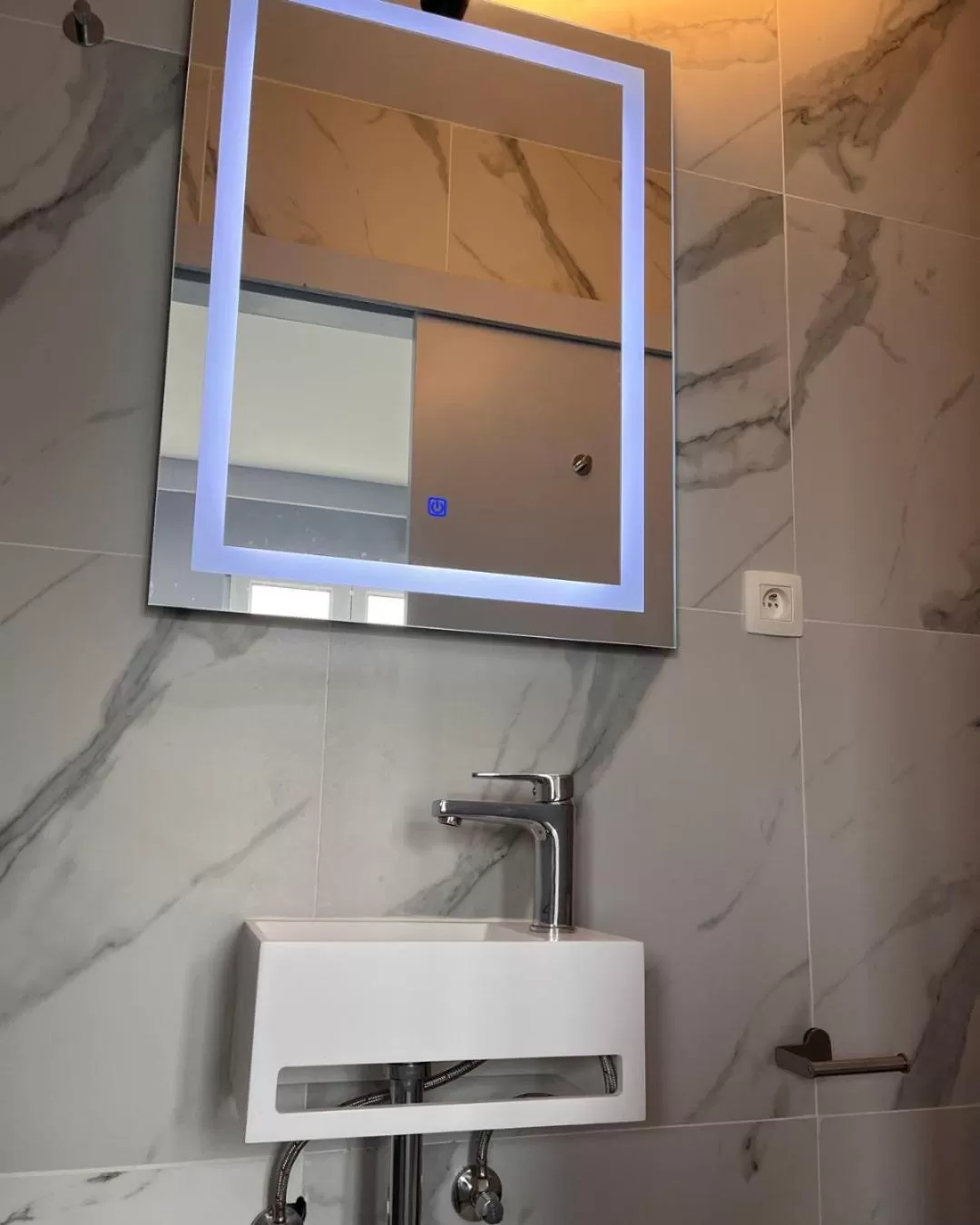 Bathroom in Hôtel La Pièce