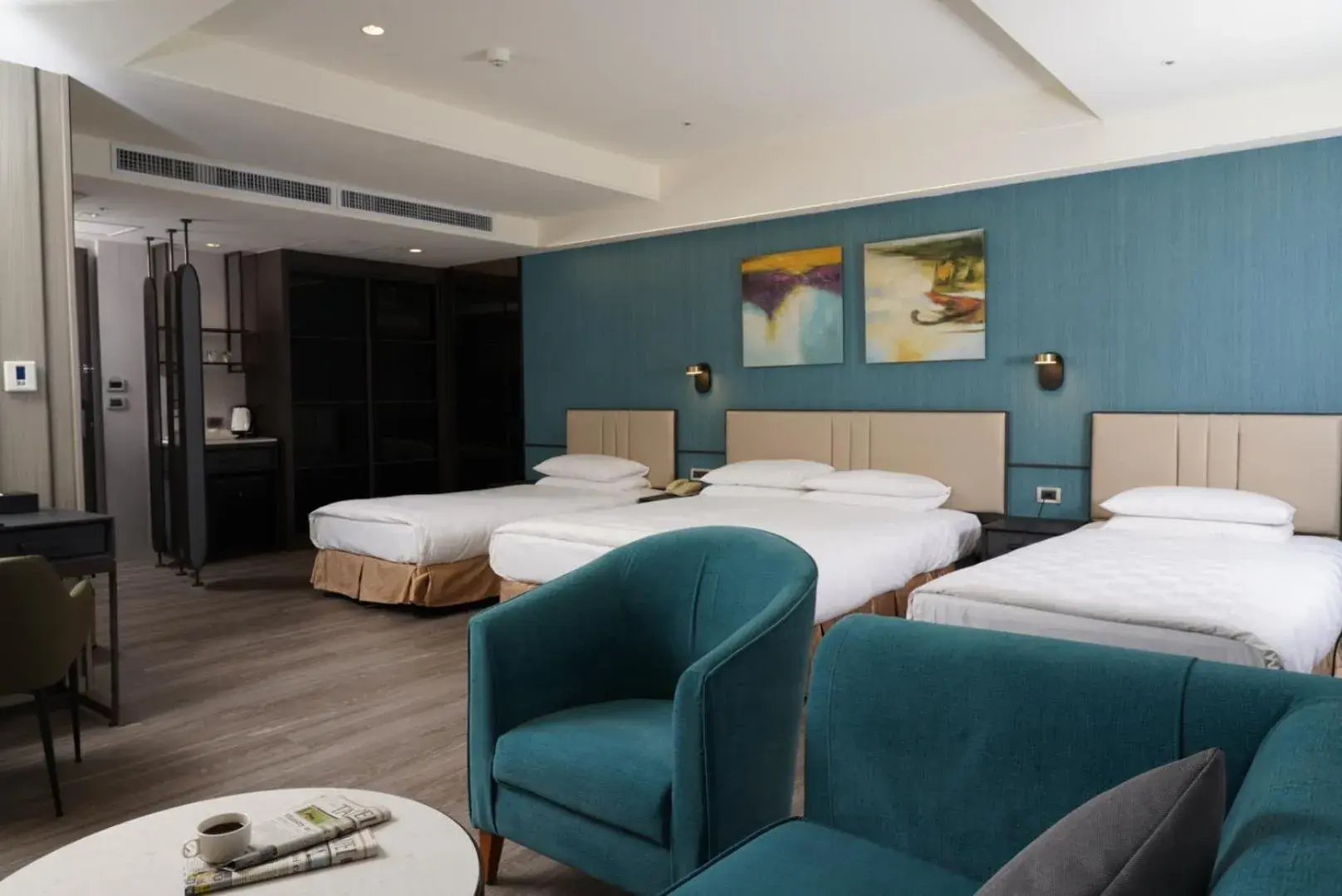 Prestige Family Room in E-DA Skylark Hotel Prestige Family Room in E-DA Skylark Hotel