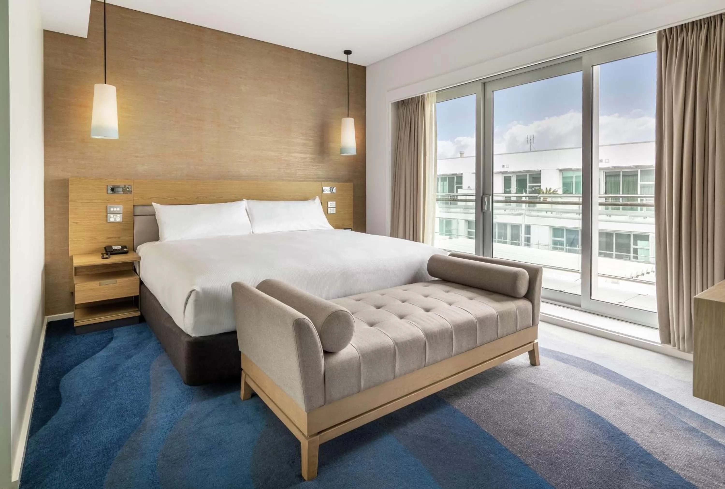 Bed in Hilton Auckland