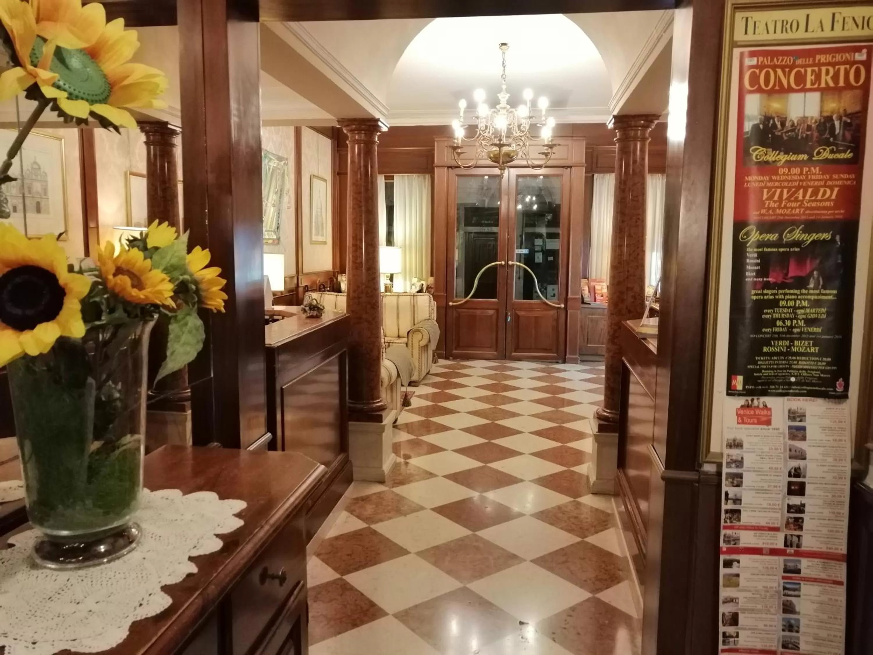 Lobby or reception in Hotel Falier