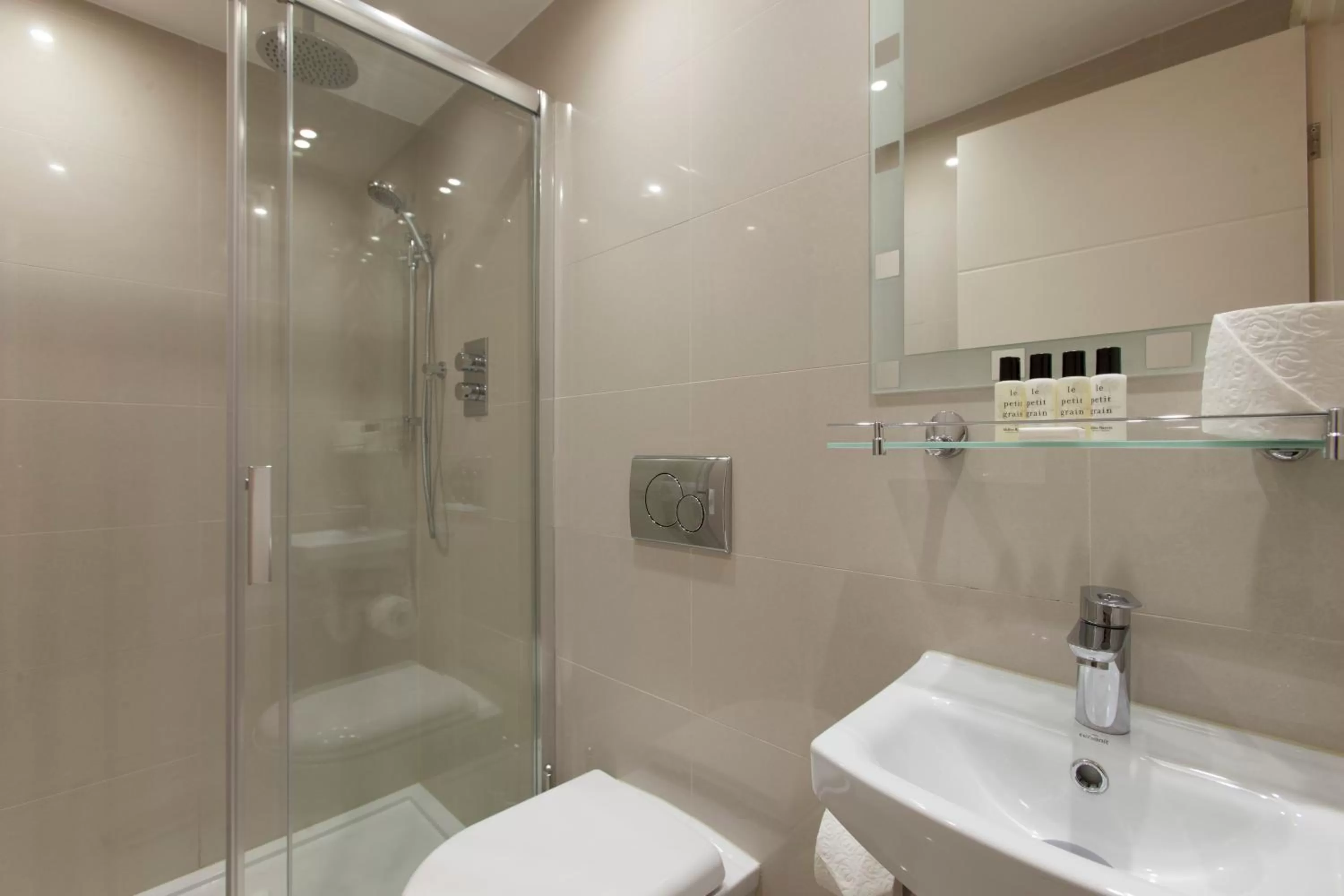 Shower in Hotel Shepherds Bush London