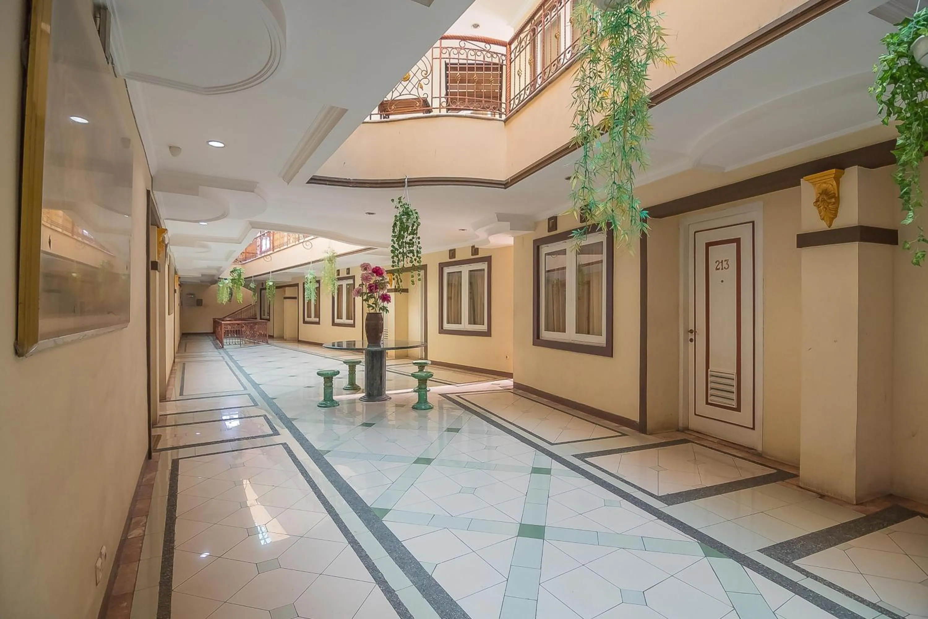 Area and facilities in RedDoorz at Amellia Pasteur Bandung