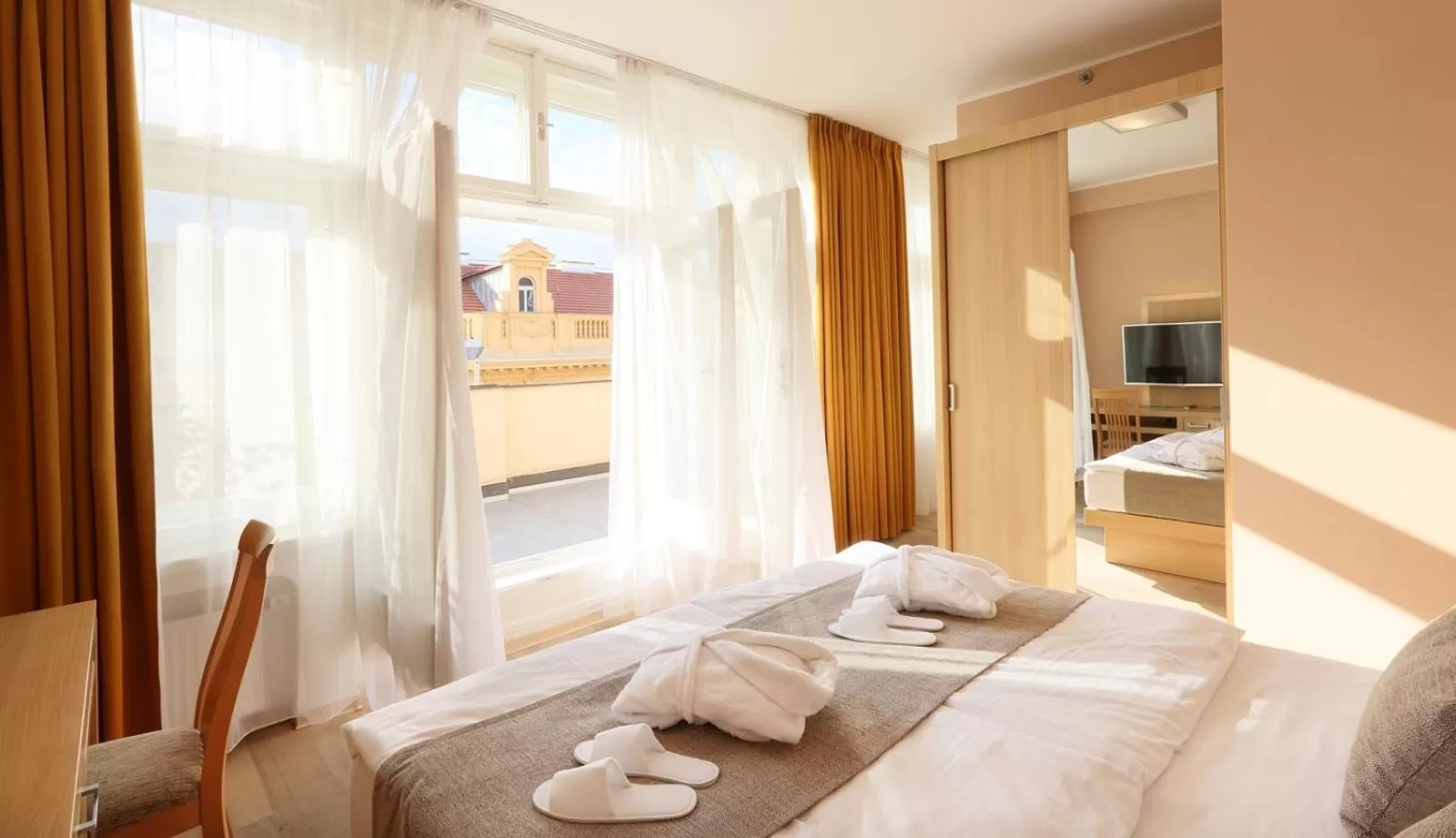 Balcony/Terrace, Bed in Amarilis